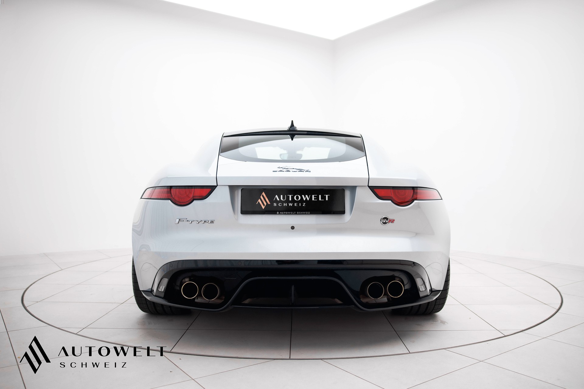 JAGUAR F-Type Coupé 5.0 V8 S/C SVR AWD Automatik-image-4