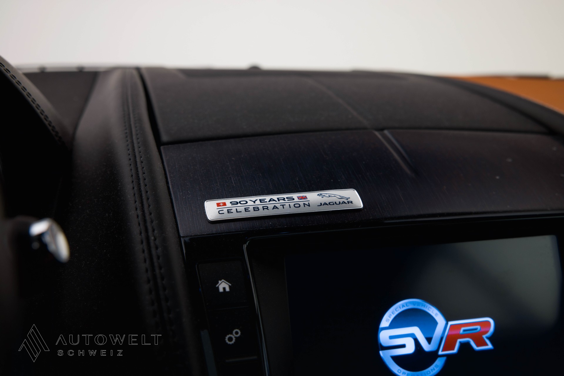JAGUAR F-Type Coupé 5.0 V8 S/C SVR AWD Automatik-image-16