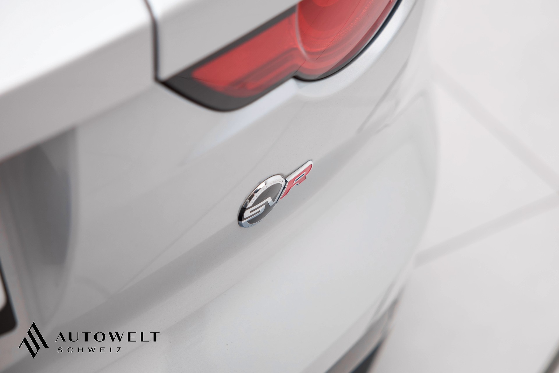 JAGUAR F-Type Coupé 5.0 V8 S/C SVR AWD Automatik-image-10