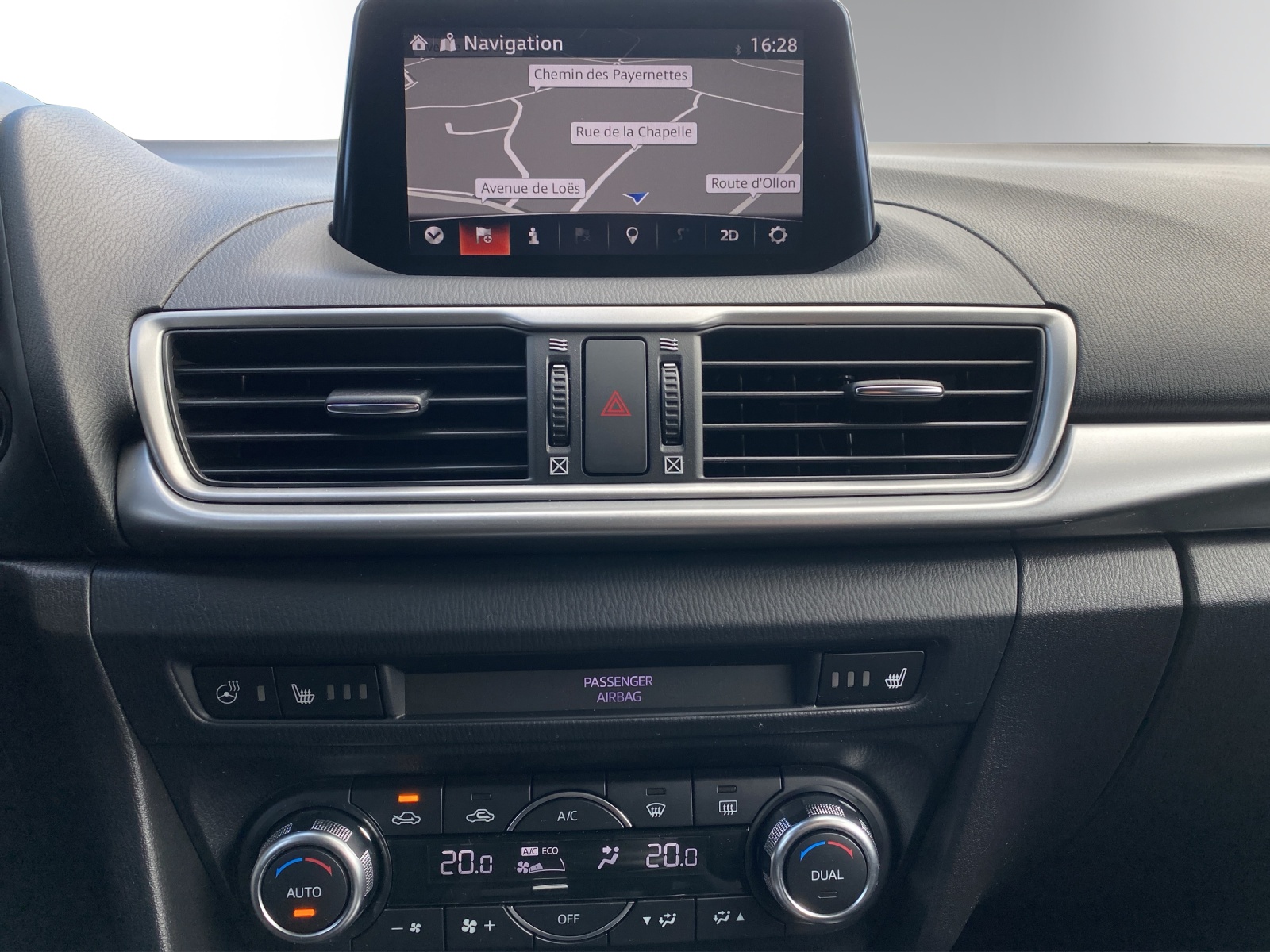 MAZDA 3 G 120 Ambition Plus-image-9