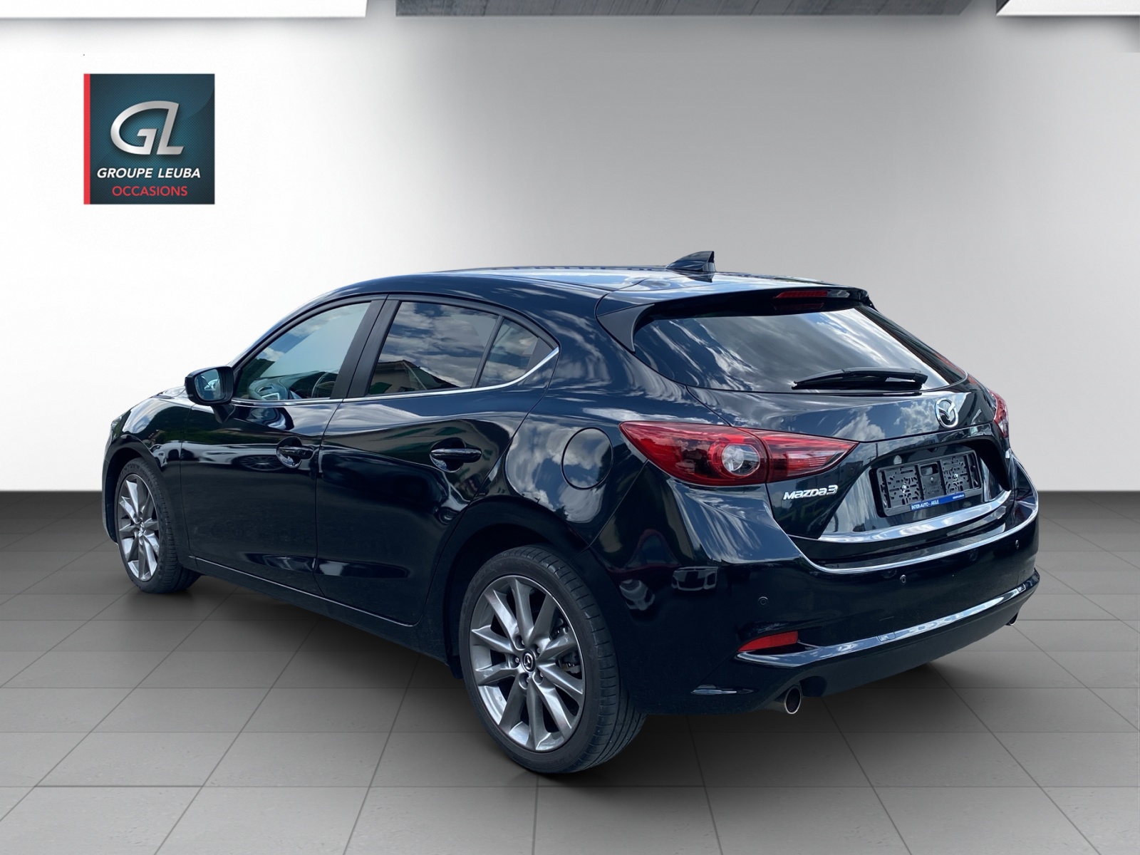 MAZDA 3 G 120 Ambition Plus-showroom-element-3
