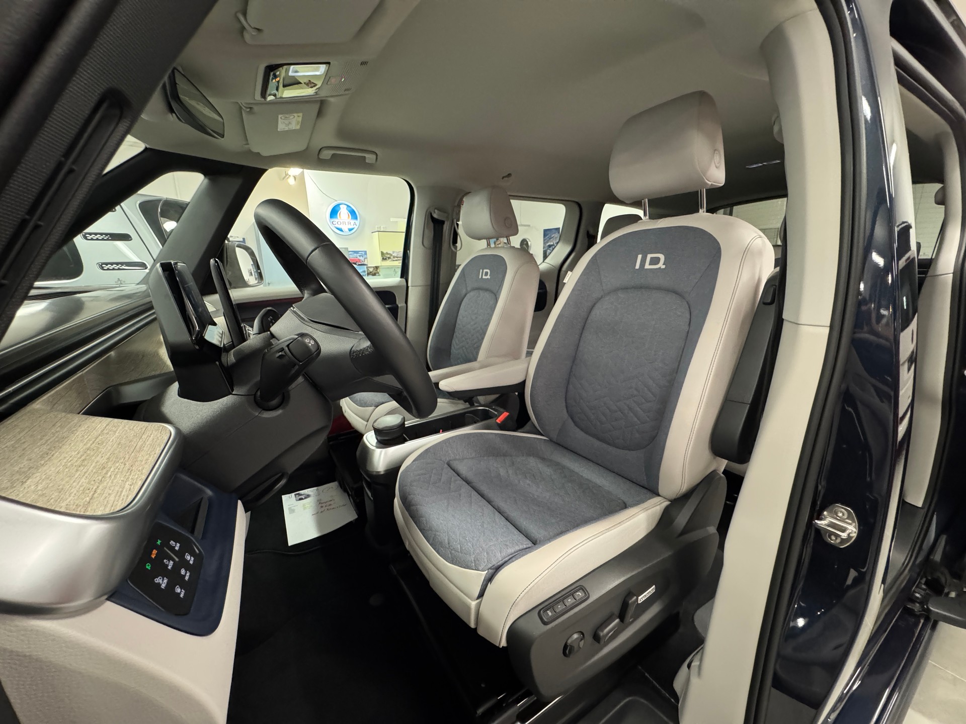 VW ID.Buzz NWB Pro 204PS *Neupreis 90`620.-* CH Auslieferung el.Türen AHK ViewKamera usw-showroom-element-1