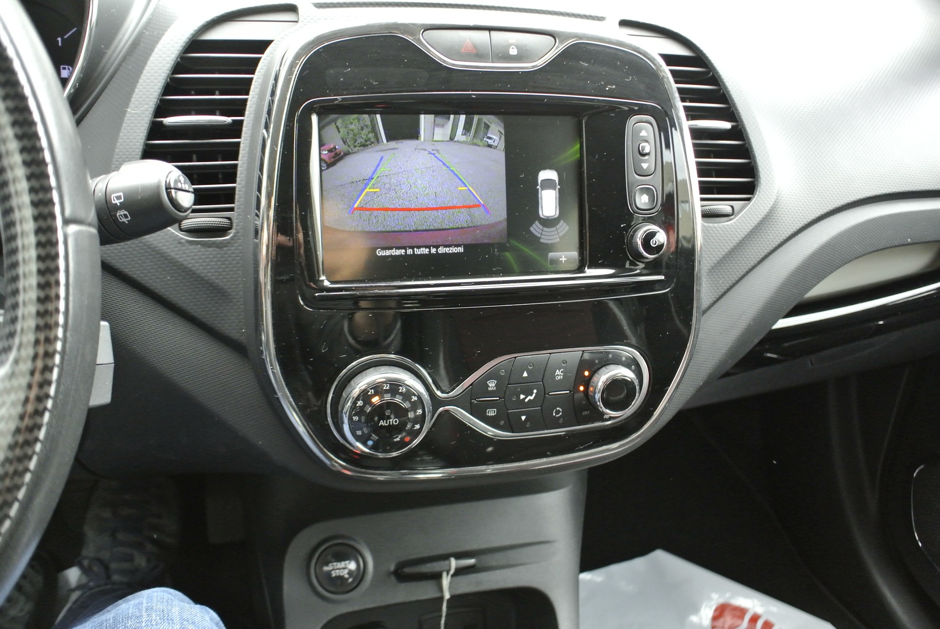 RENAULT Captur 1.2 T Helly Hansen EDC-image-23