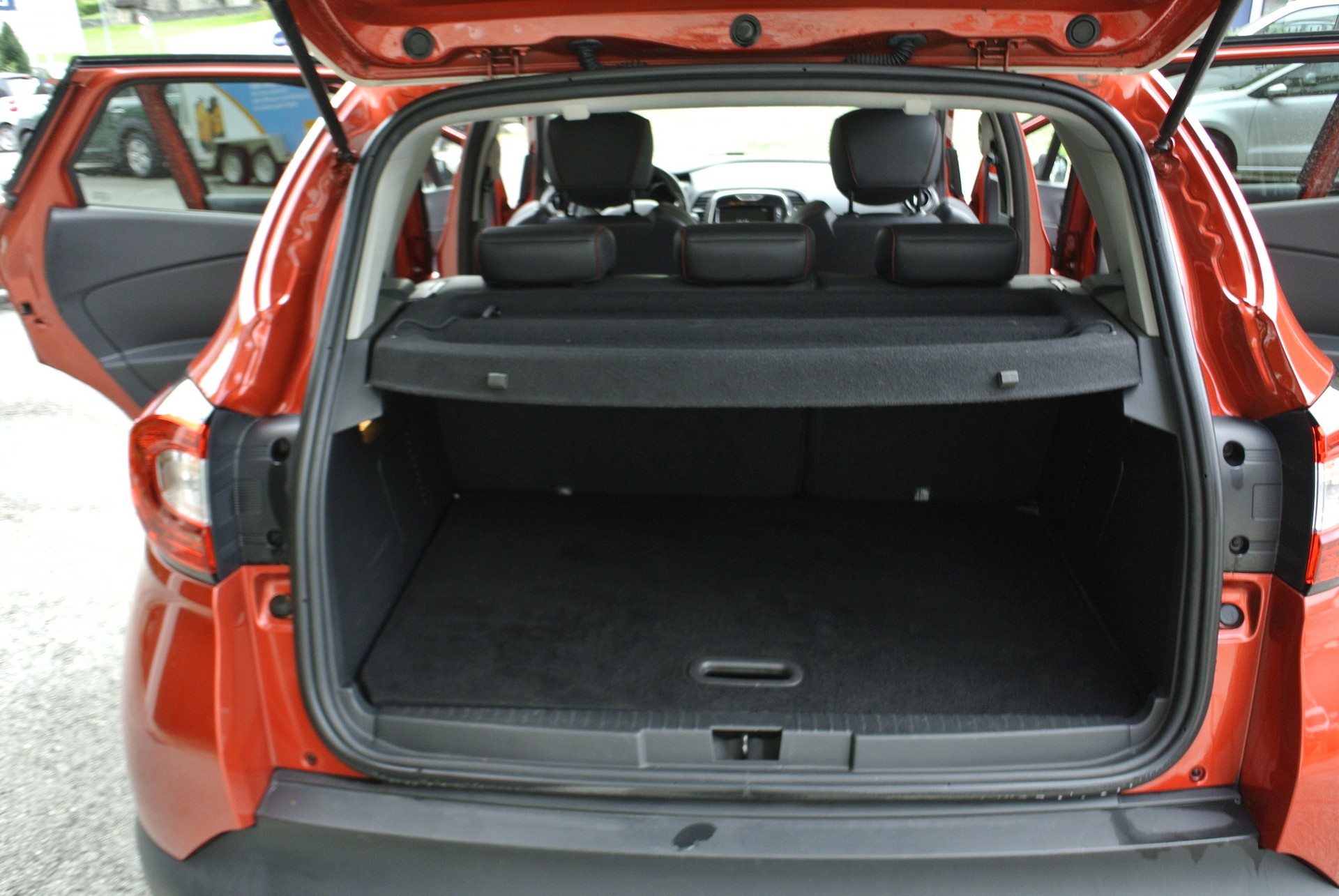 RENAULT Captur 1.2 T Helly Hansen EDC-image-17