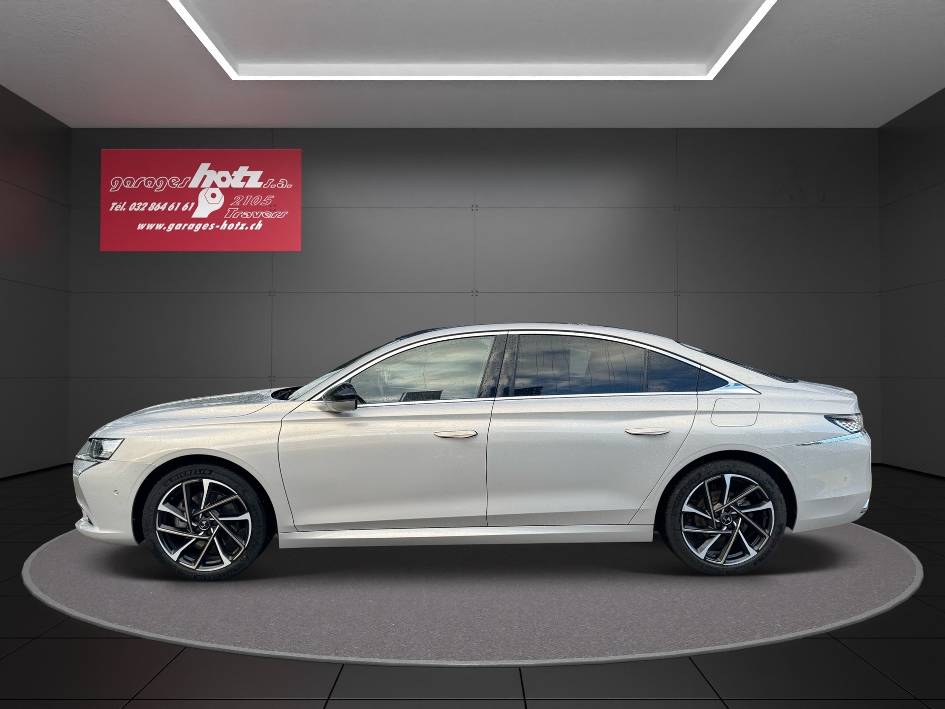 DS AUTOMOBILES DS9 225 E-TENSE Rivoli +-showroom-element-1