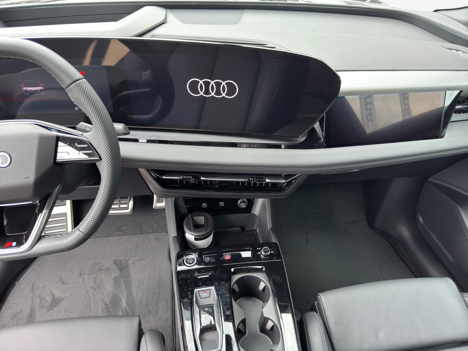 AUDI Q6 Sportback e-tron quattro-image-10
