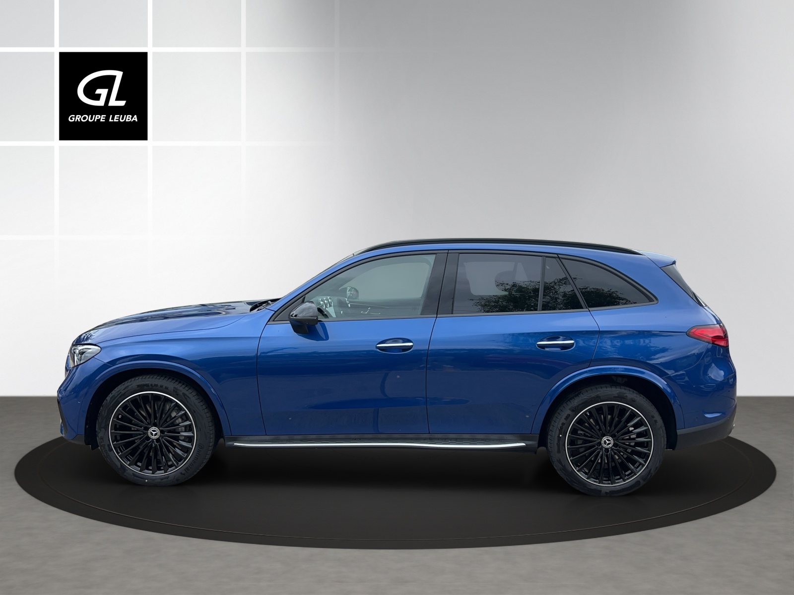 MERCEDES-BENZ GLC 200 4Matic 9G-Tronic-showroom-element-2