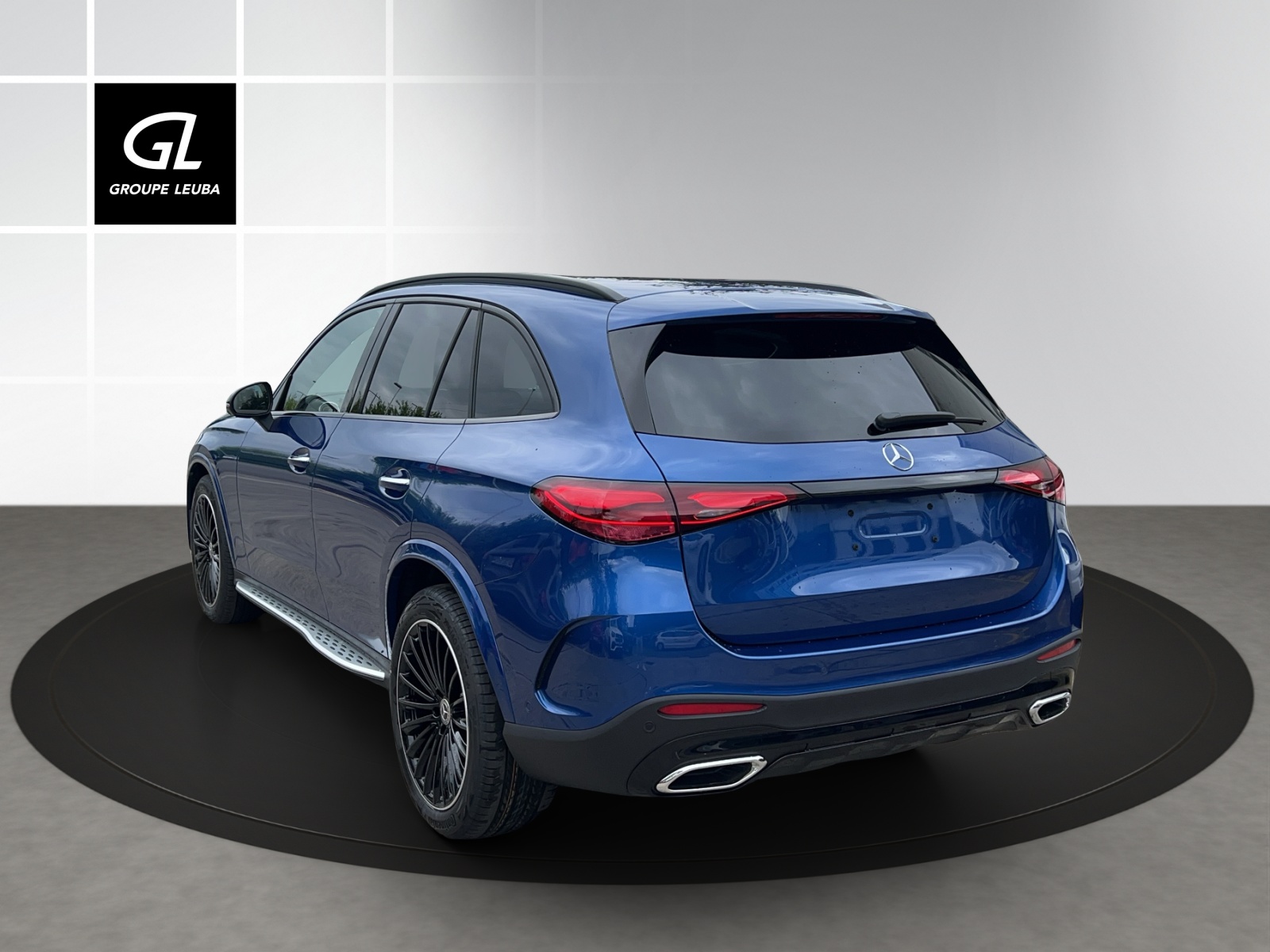 MERCEDES-BENZ GLC 200 4Matic 9G-Tronic-showroom-element-3