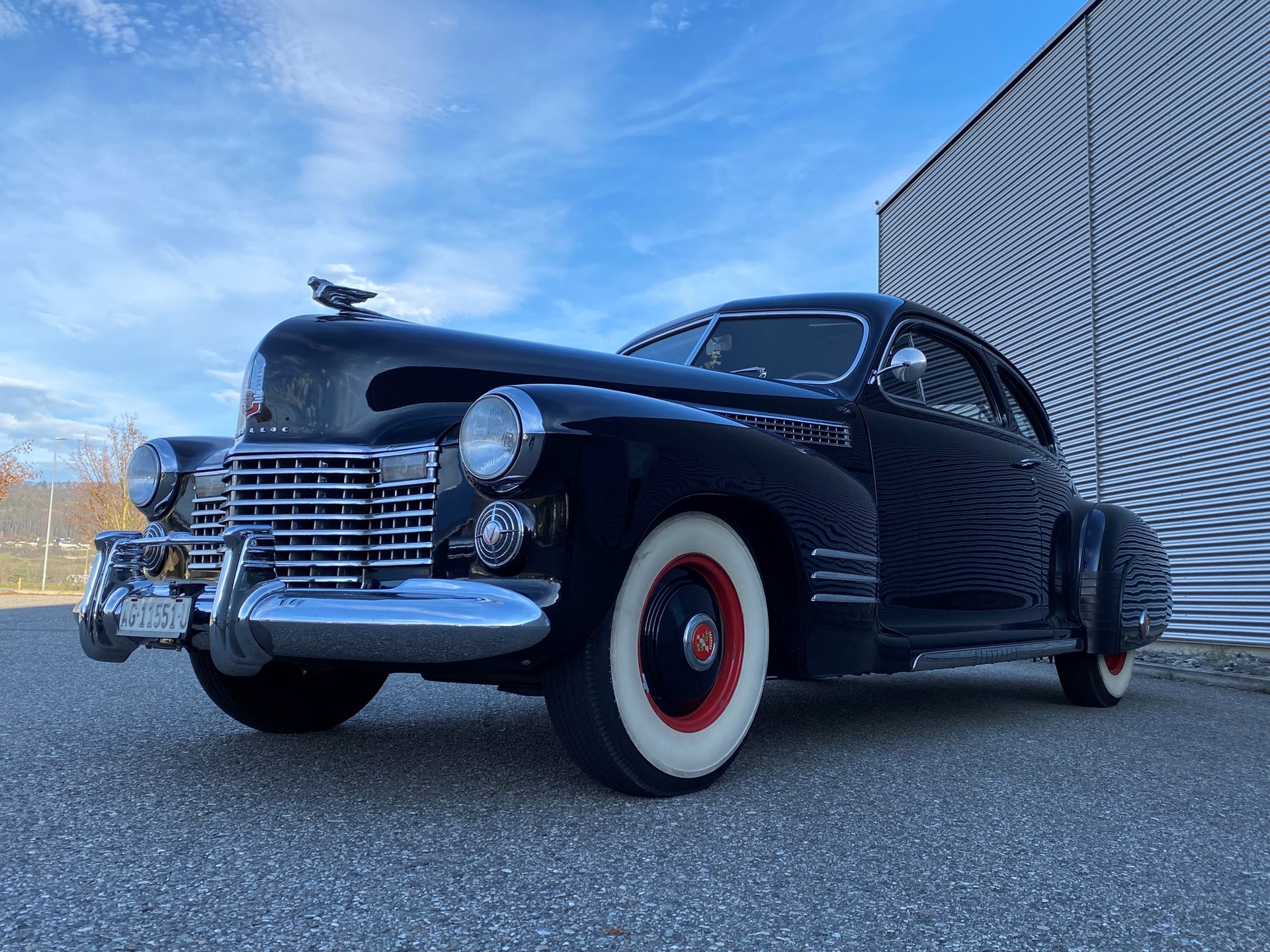 CADILLAC Coupé-showroom-element-2