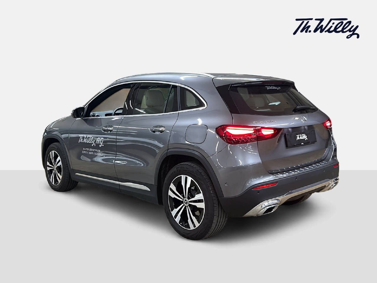 MERCEDES-BENZ GLA 250 e Progressive-showroom-element-2