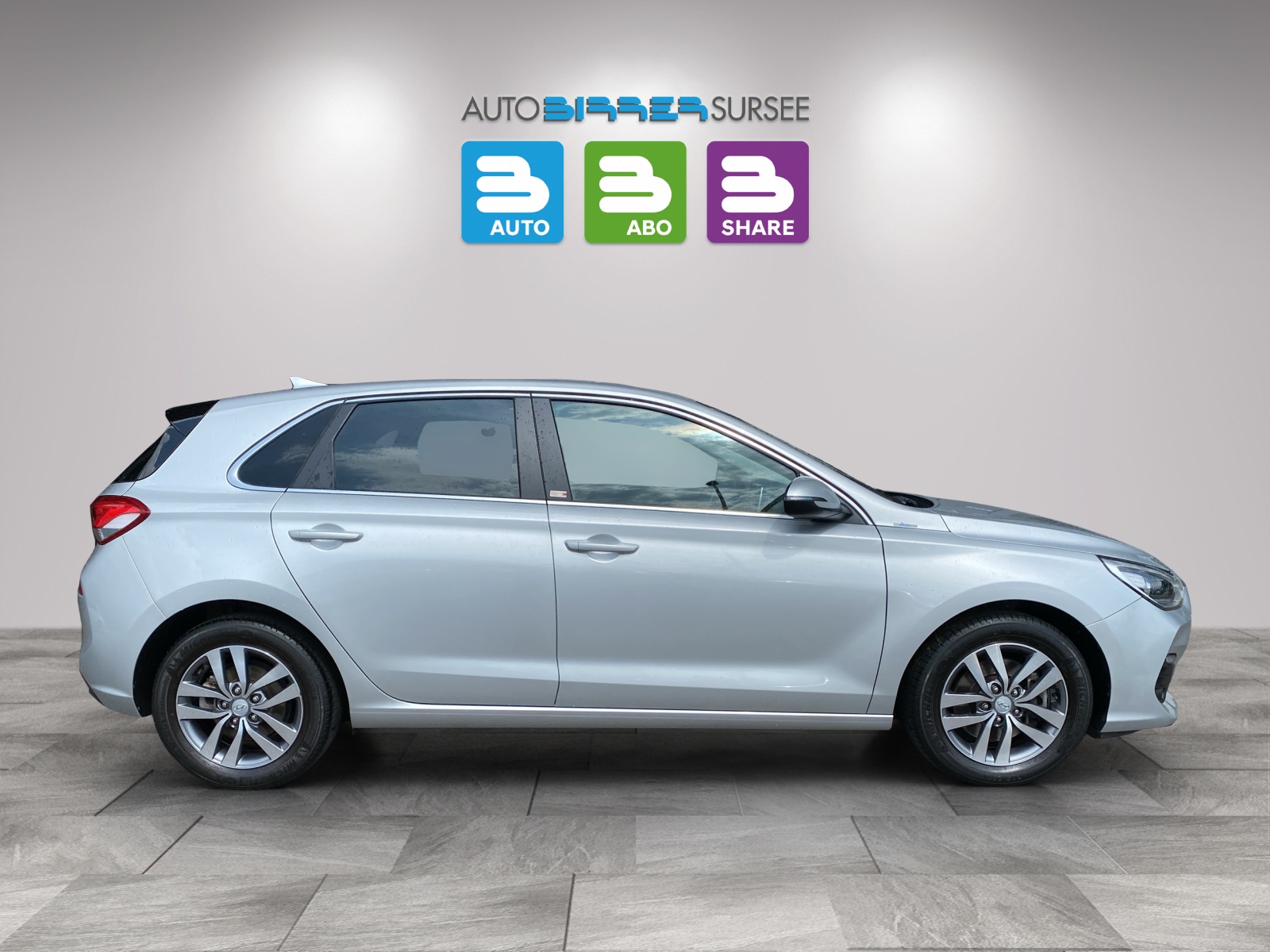 HYUNDAI i30 1.4 T-GDi Amplia-showroom-element-3