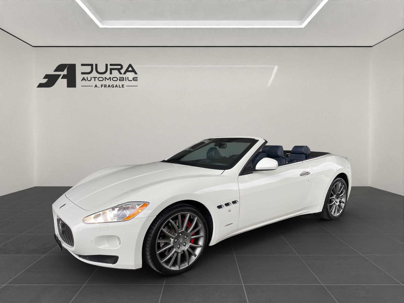 MASERATI Grancabrio 4.7 V8