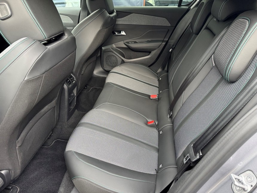 PEUGEOT 308 1.2 PureTech Allure Pack-showroom-element-3