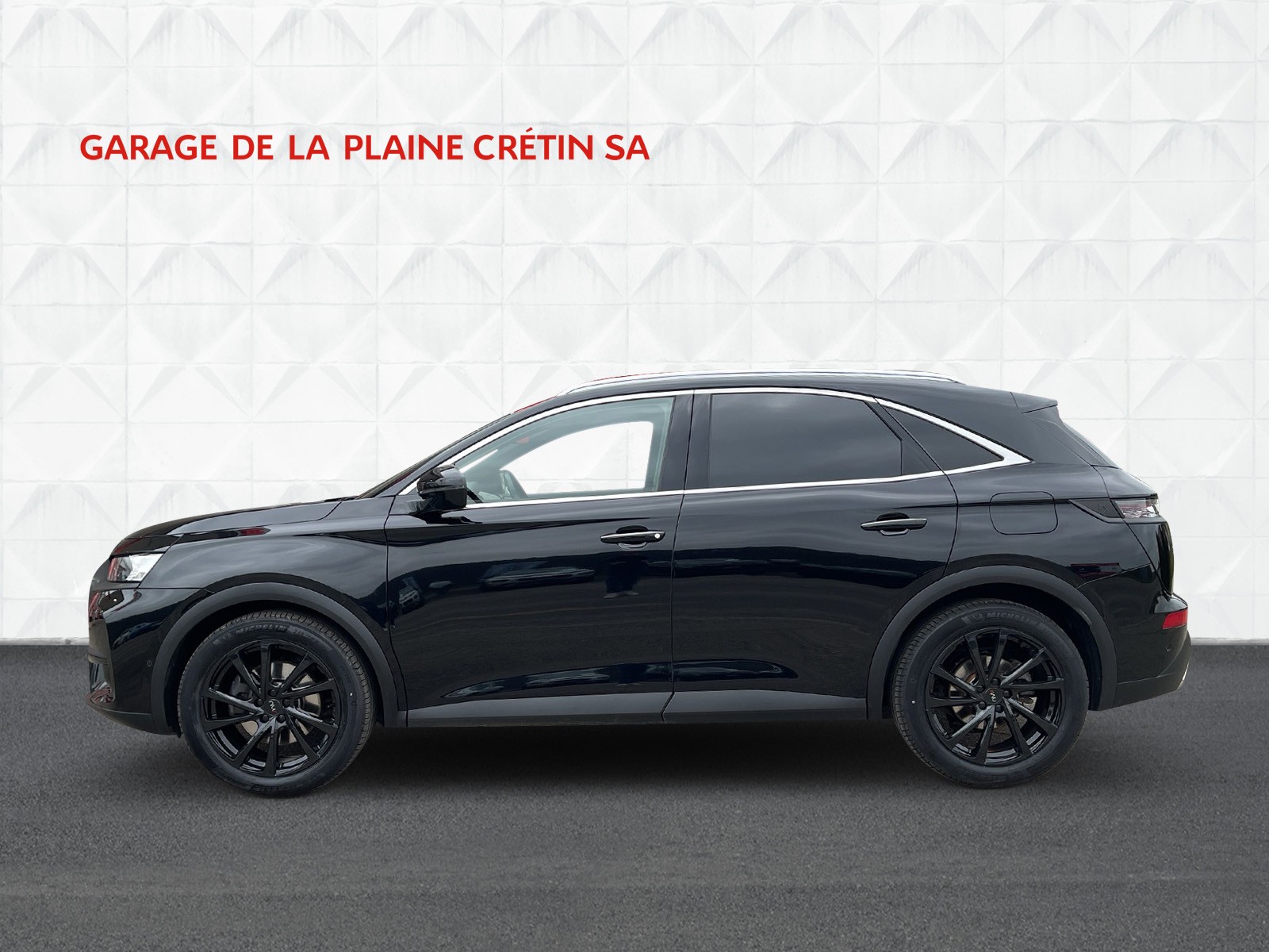 DS AUTOMOBILES DS 7 Crossback E-Tense 300 SO Chic-showroom-element-1