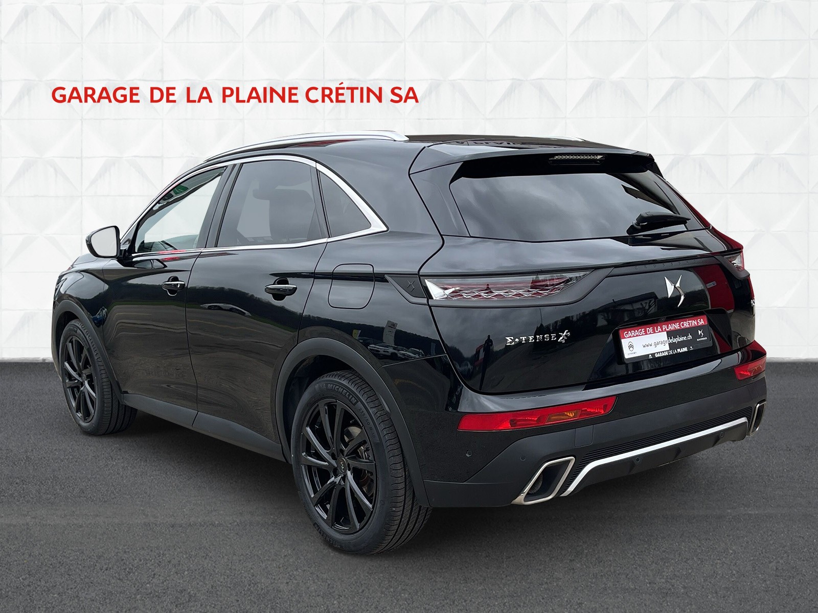 DS AUTOMOBILES DS 7 Crossback E-Tense 300 SO Chic-showroom-element-2