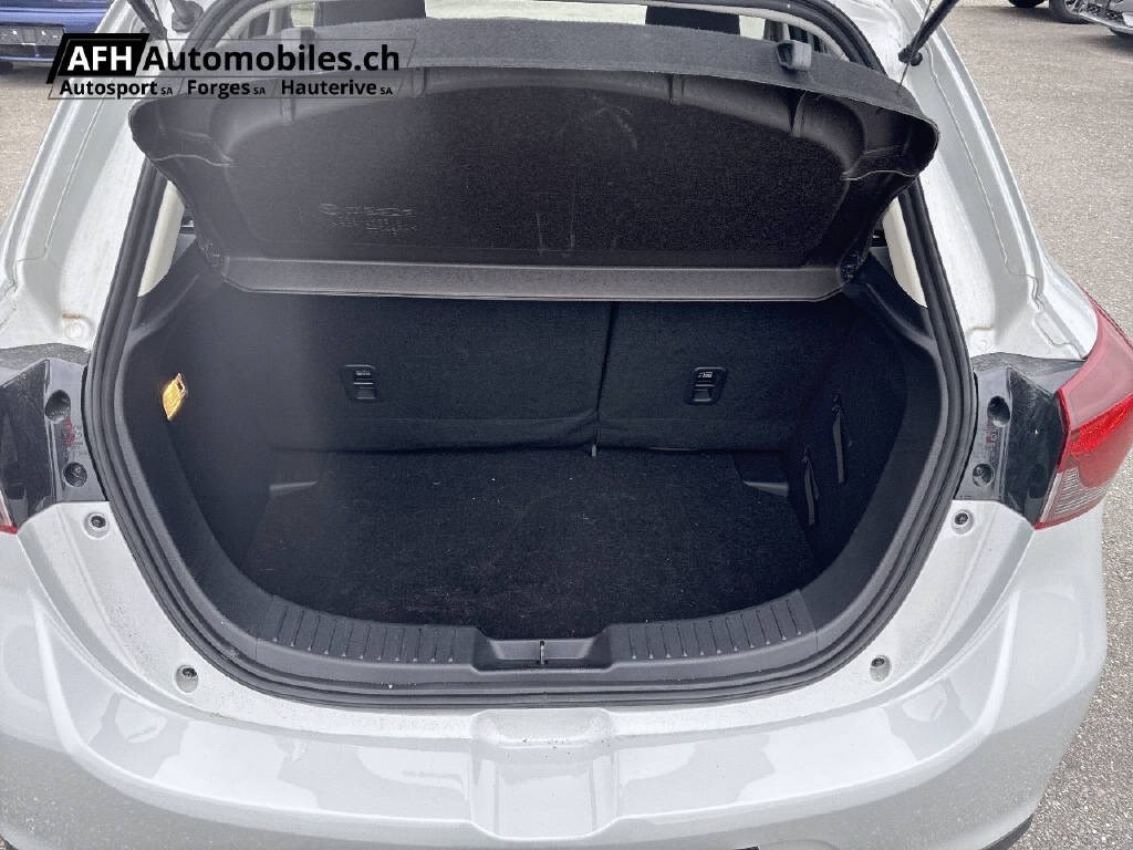 MAZDA 2 1.5 90 Center-Line-image-9