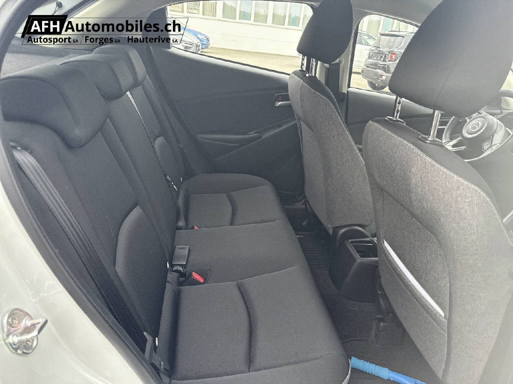 MAZDA 2 1.5 90 Center-Line-image-15