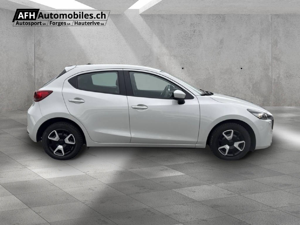 MAZDA 2 1.5 90 Center-Line-image-5