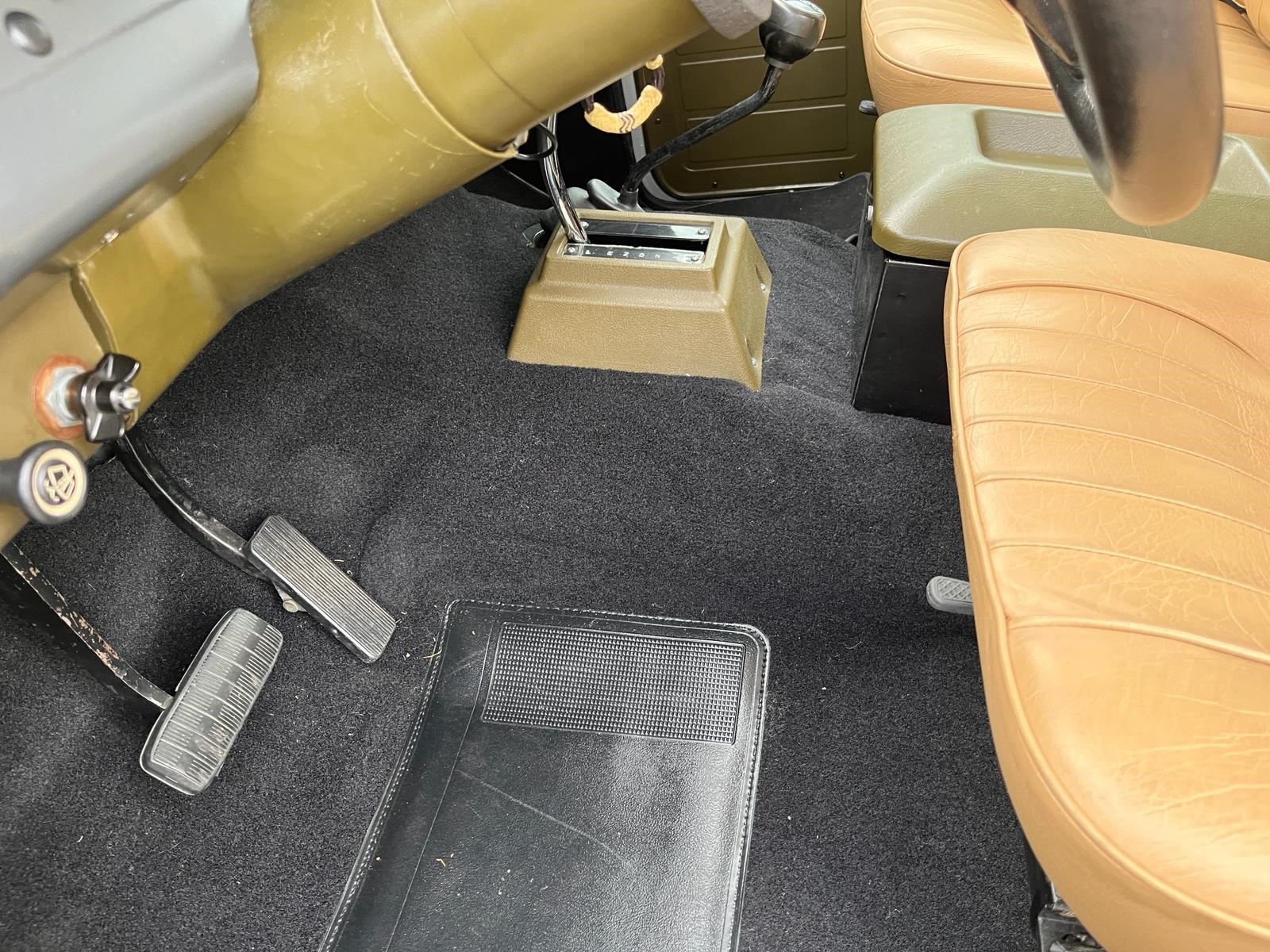 INTERNATIONAL Scout II-image-10
