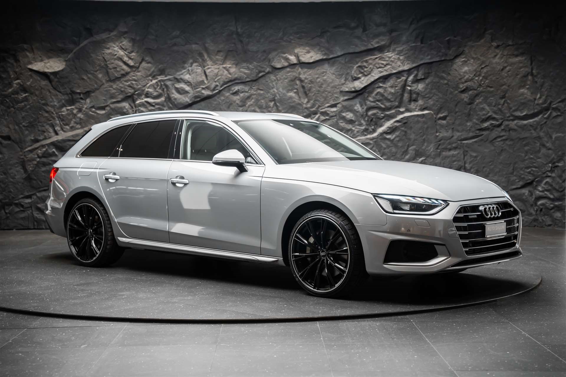 AUDI A4 Avant 50 TDI advanced quattro tiptronic *Leder/Alcantara*Fahrassistenz-Paket*Ahk*-image-5