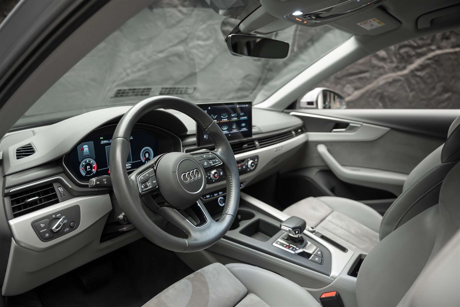 AUDI A4 Avant 50 TDI advanced quattro tiptronic *Leder/Alcantara*Fahrassistenz-Paket*Ahk*-image-7