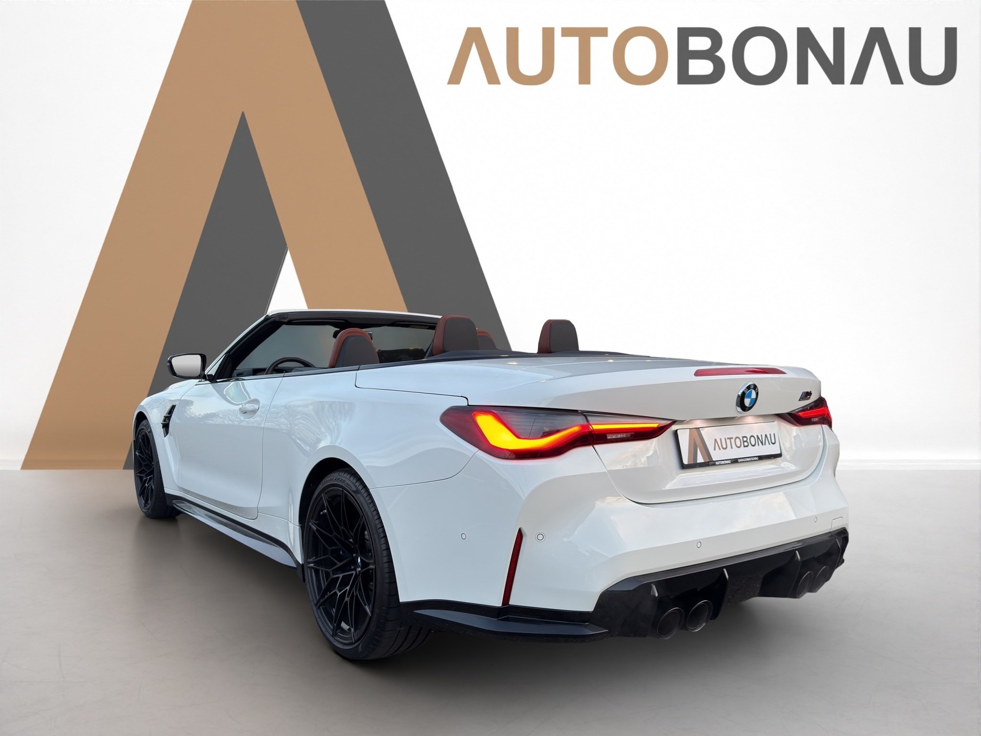 BMW M4 Competition xDrive Cabrio Merino-showroom-element-2