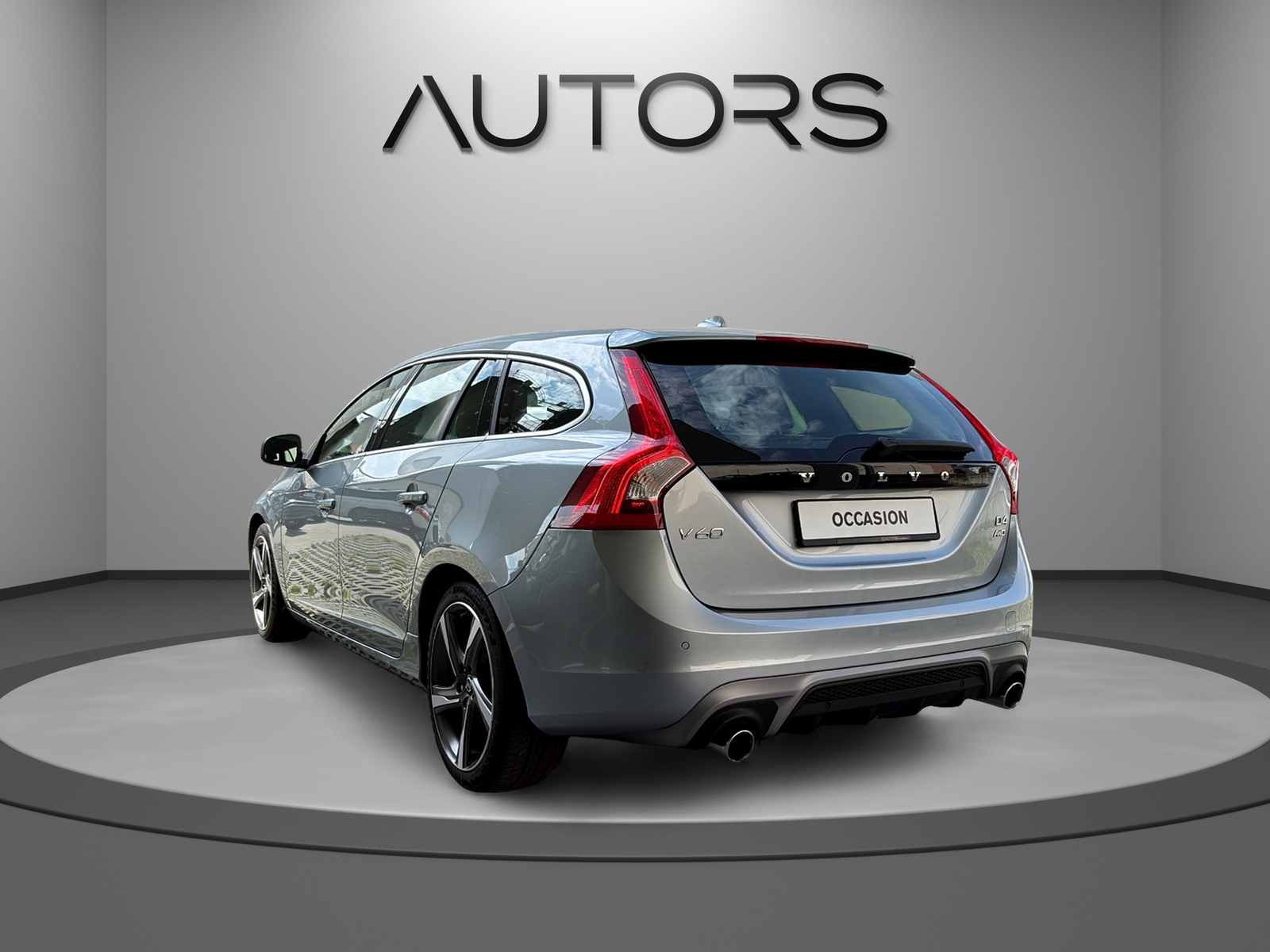 VOLVO V60 D4 AWD Kinetic R-Design Geartronic-showroom-element-2