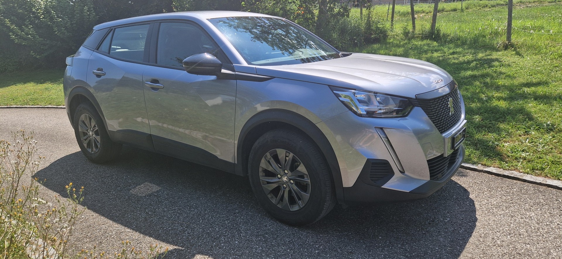 PEUGEOT 2008 1.2 PureTech Active-image-3