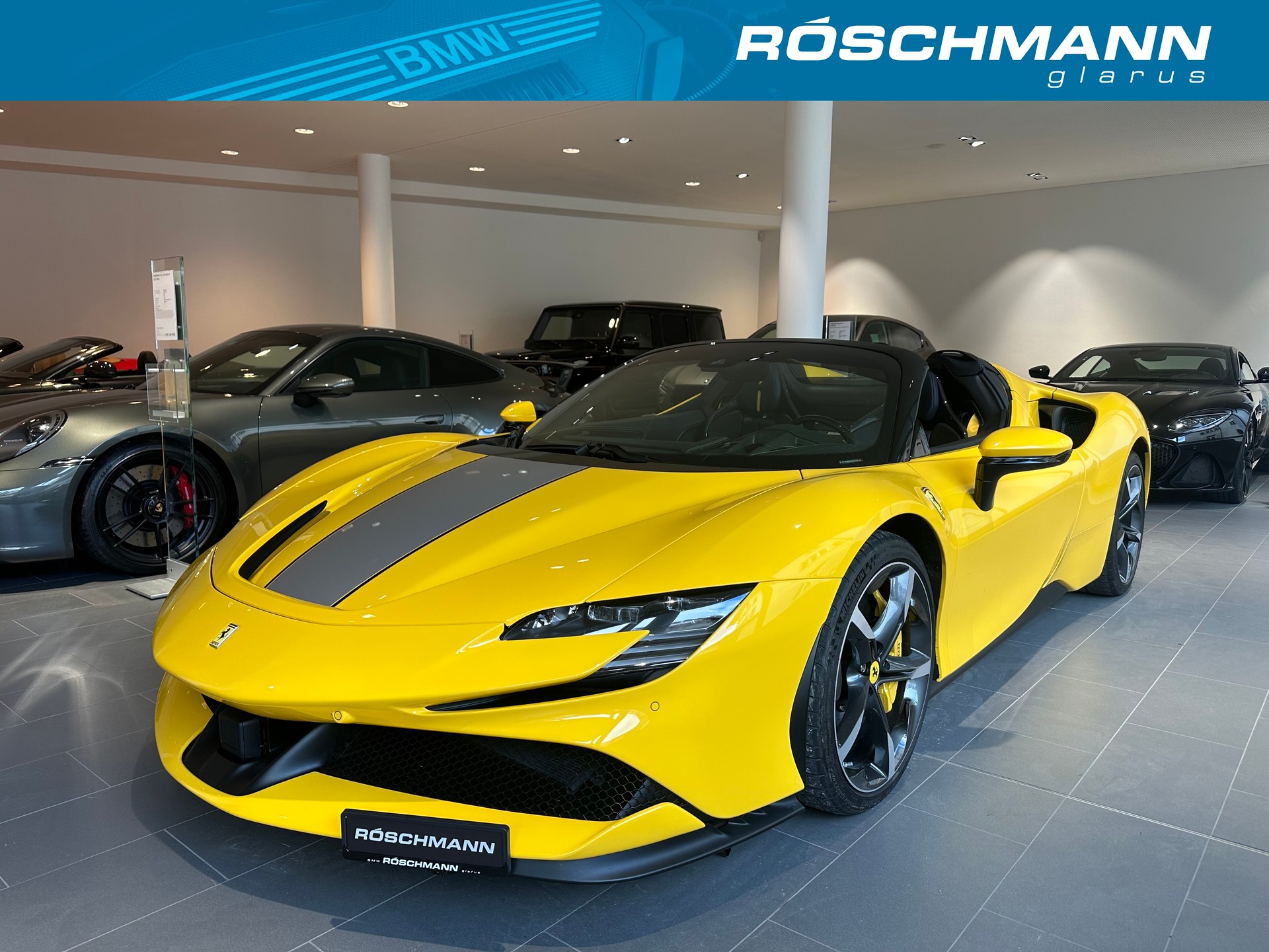 FERRARI SF90 Spider Fiorano