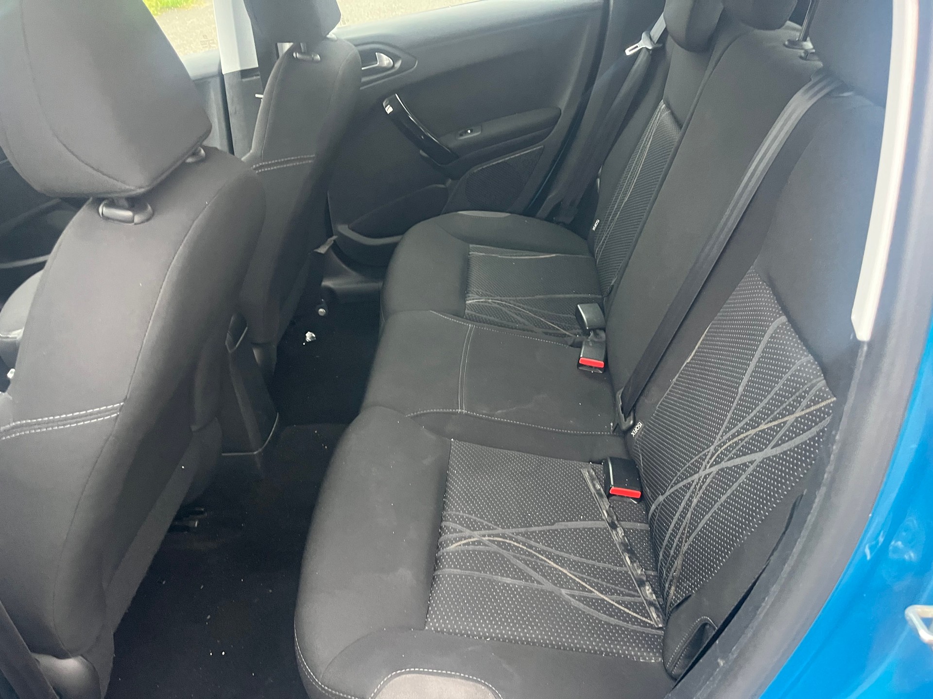 PEUGEOT 208 1.2 VTI Active-image-7