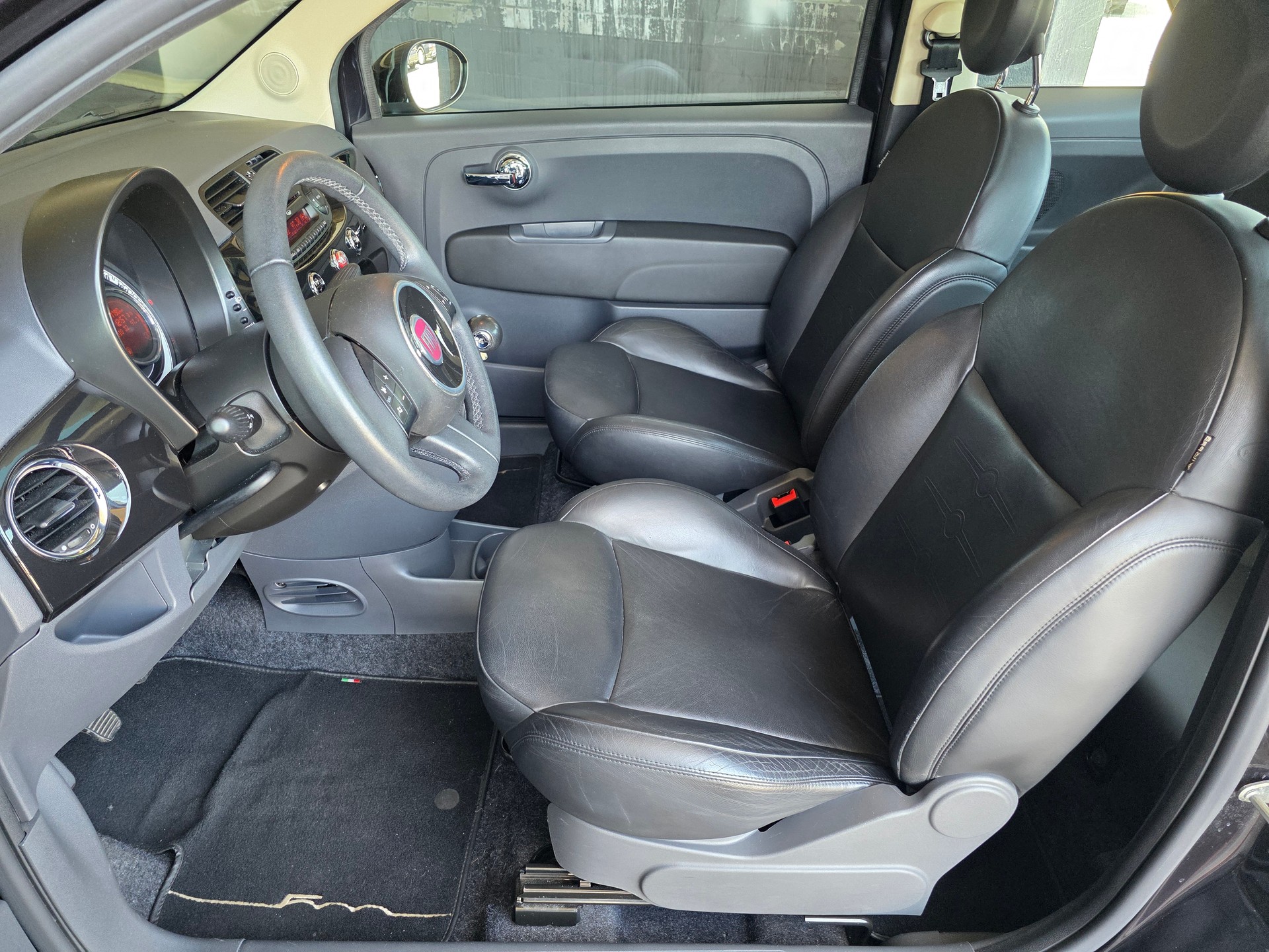 FIAT 500 1.2 Lounge-image-9