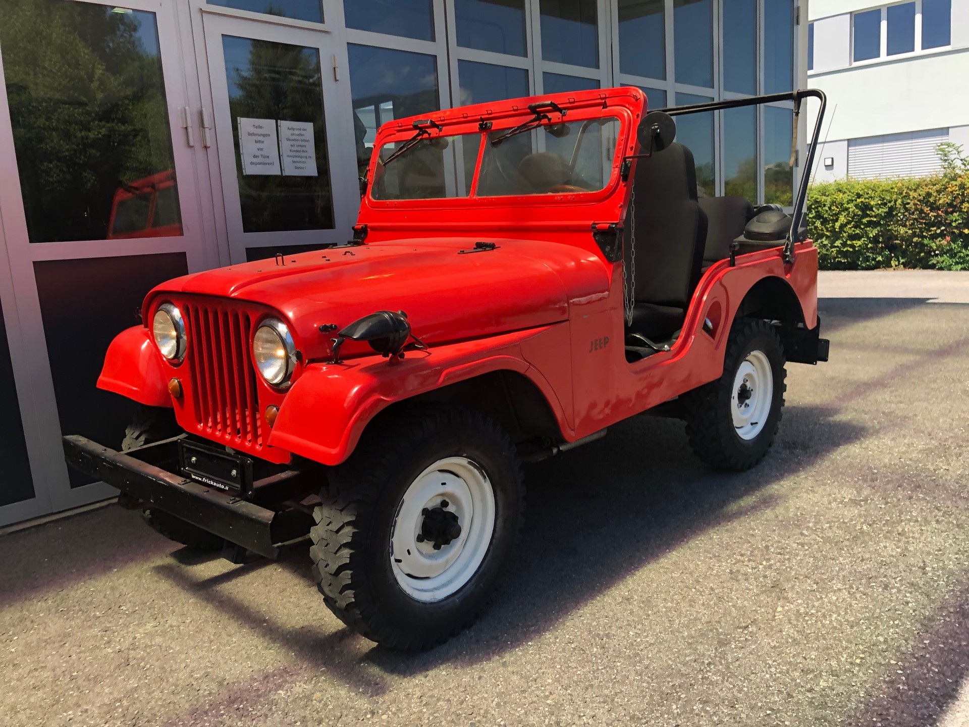 WILLYS Kaiser CJ-5