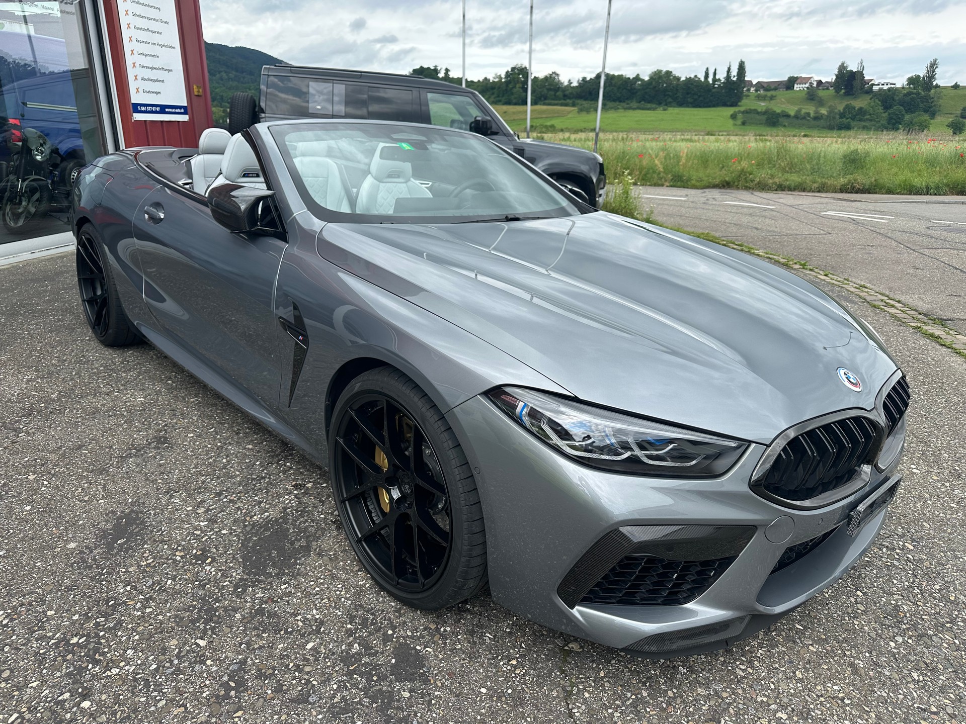 BMW M8 xDrive M Competition Steptronic-showroom-element-1