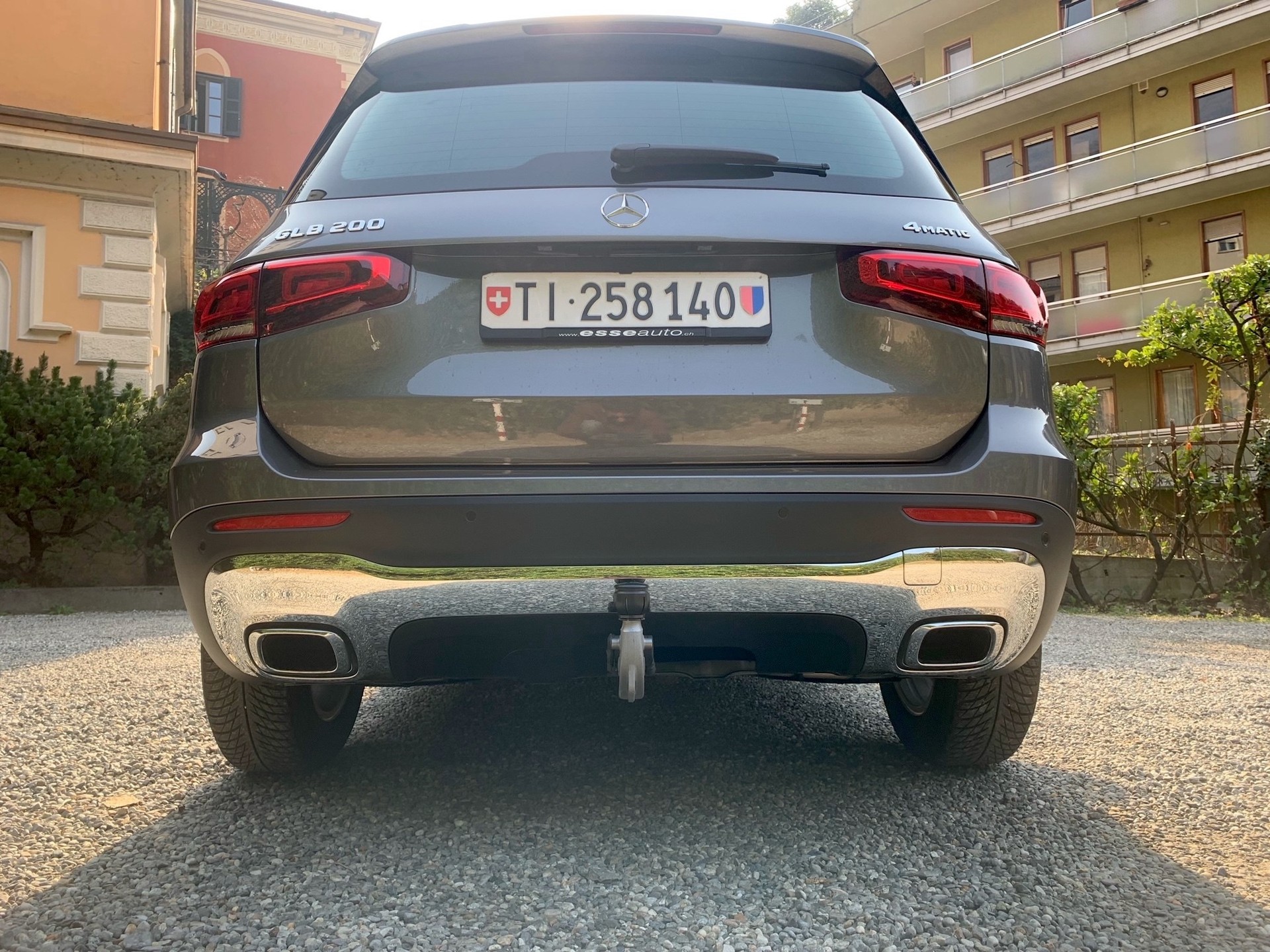 MERCEDES-BENZ GLB 200 4Matic Style 8G-Tronic-image-1