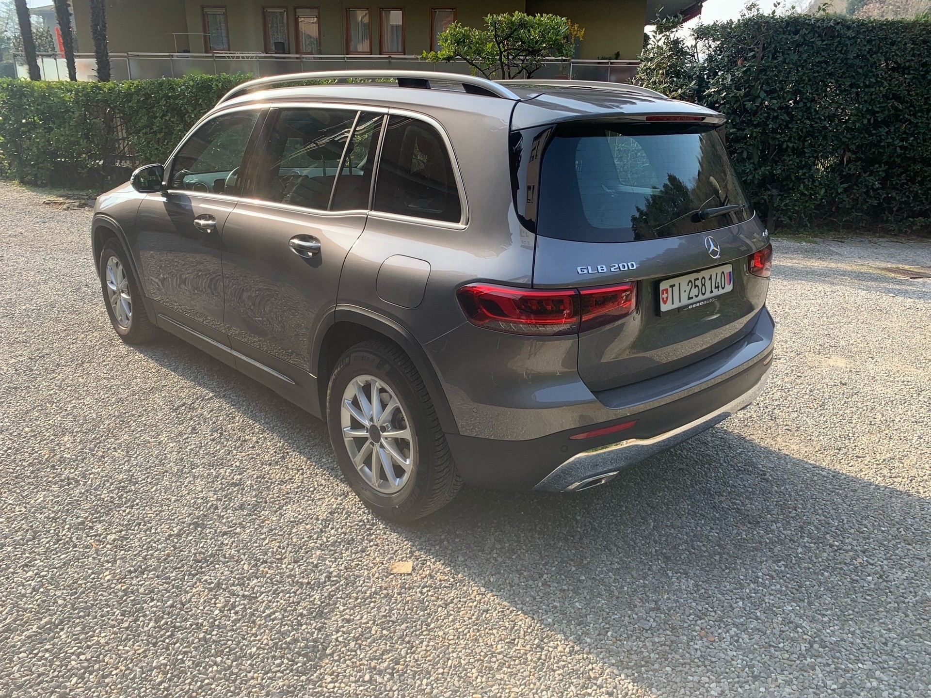 MERCEDES-BENZ GLB 200 4Matic Style 8G-Tronic-image-2