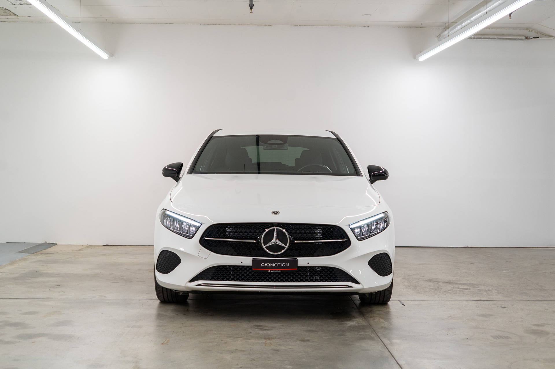 MERCEDES-BENZ A 180 Progressive-showroom-element-1