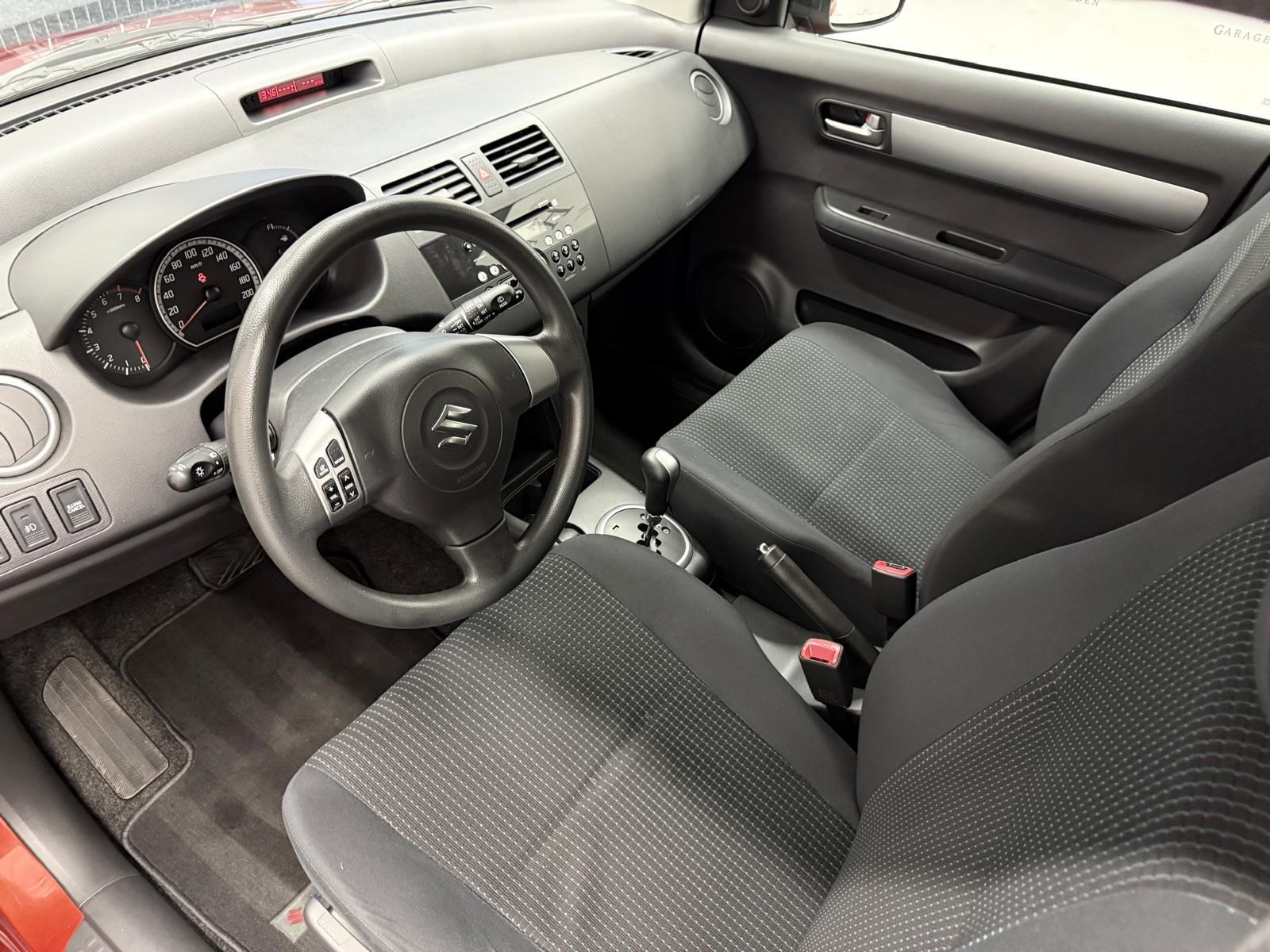 SUZUKI Swift 1.3 GL Top-image-8