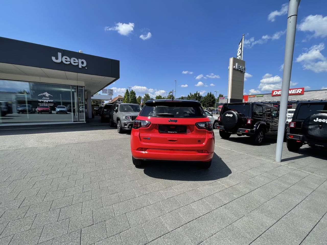 JEEP Compass 1.3 S 4xe-image-3