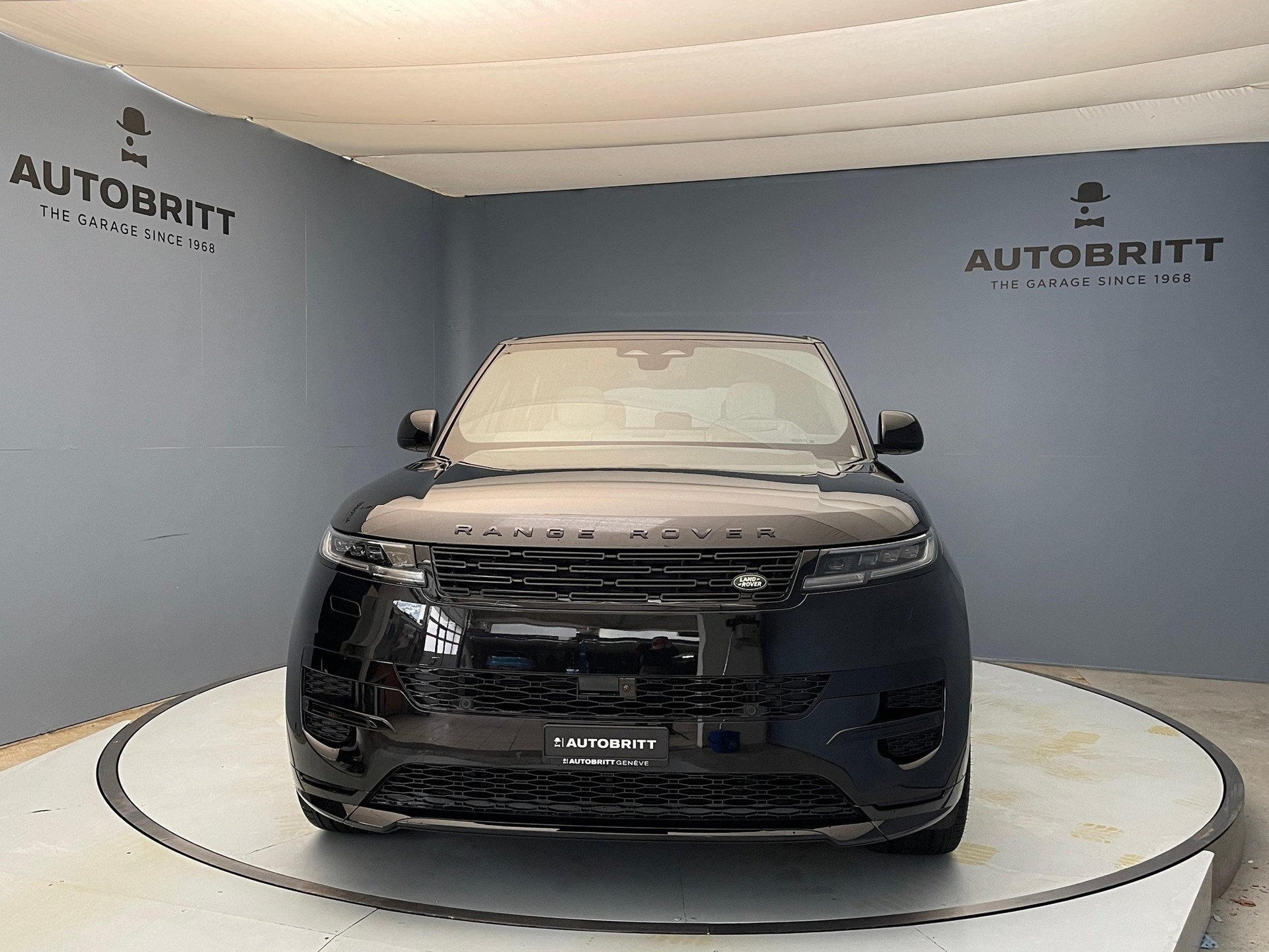 LAND ROVER Range Rover Sport 3.0 I6 P550e Autobiography-showroom-element-1