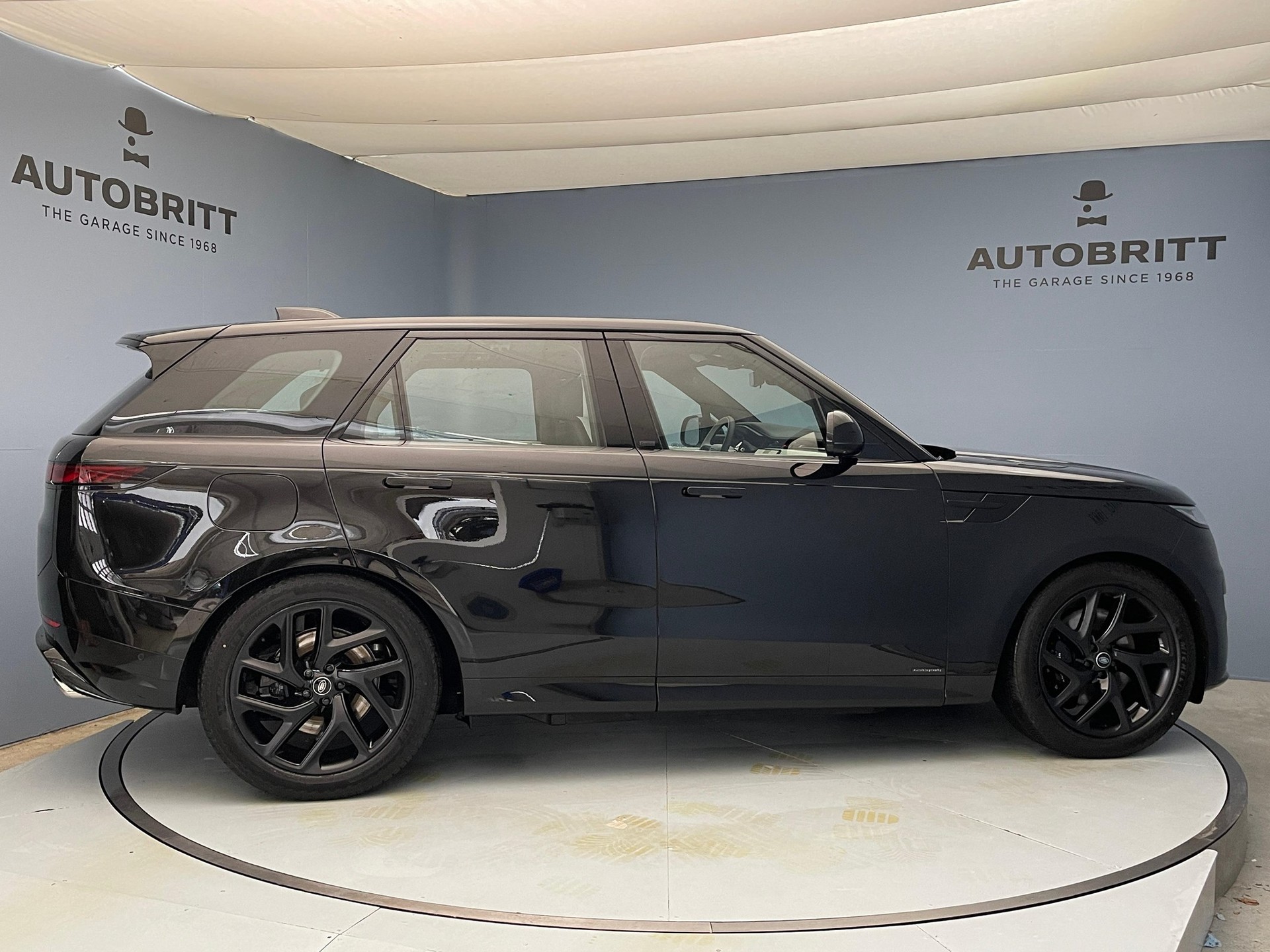 LAND ROVER Range Rover Sport 3.0 I6 P550e Autobiography-showroom-element-2