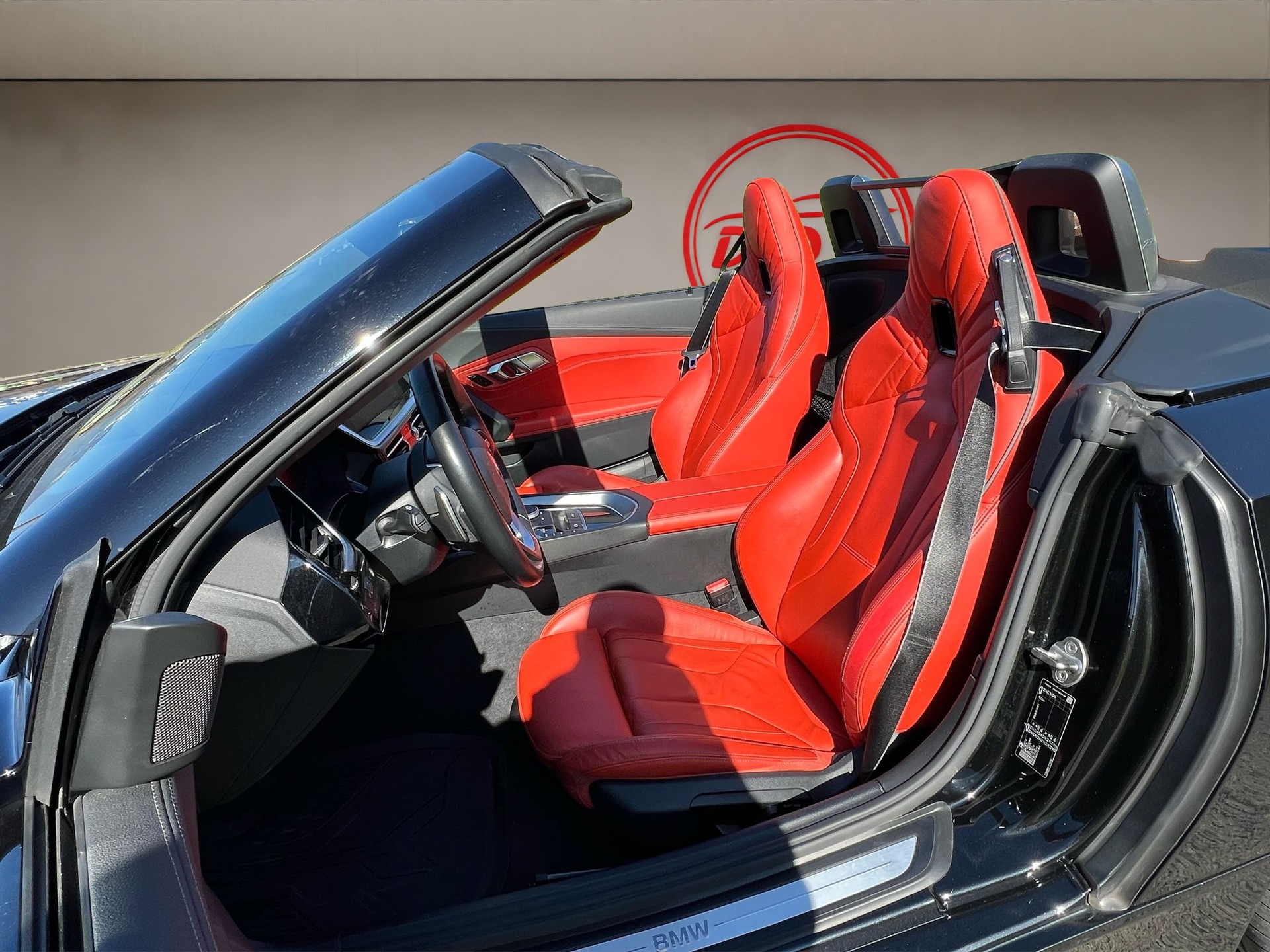 BMW Z4 sDrive 20i Sport Line Steptronic / CH-Auslieferung-image-8