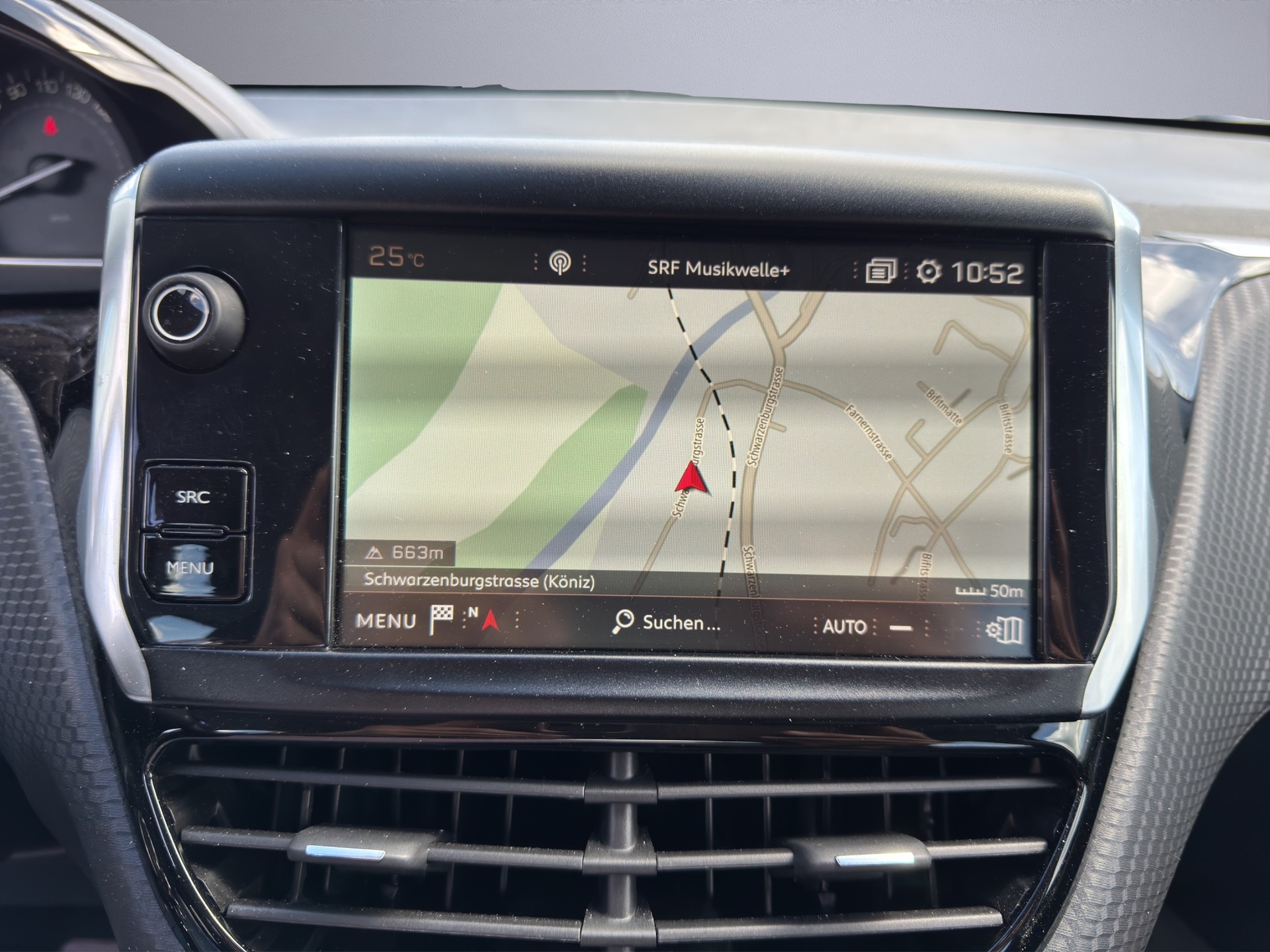 PEUGEOT 2008 1.2 PureTech Allure EAT6-image-14