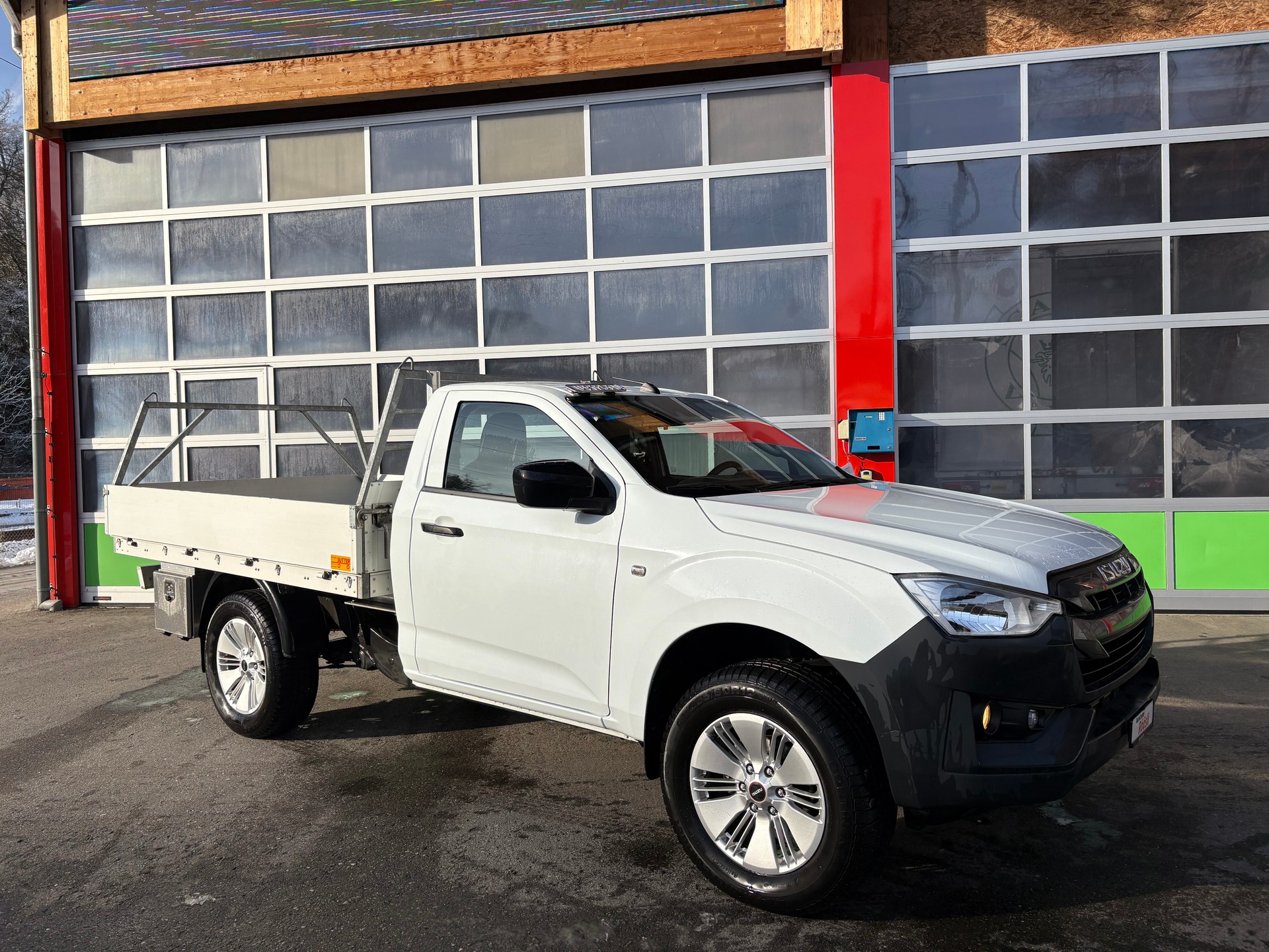 ISUZU D-MAX 1.9 SINGLE SUTTER ALUBRÜCKE 4x4