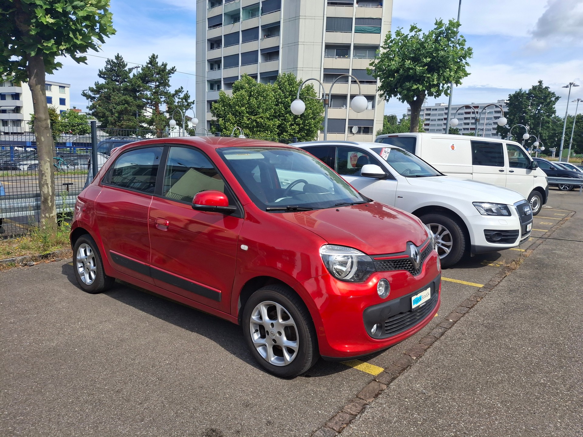 RENAULT Twingo 1.0 Intens-showroom-element-3