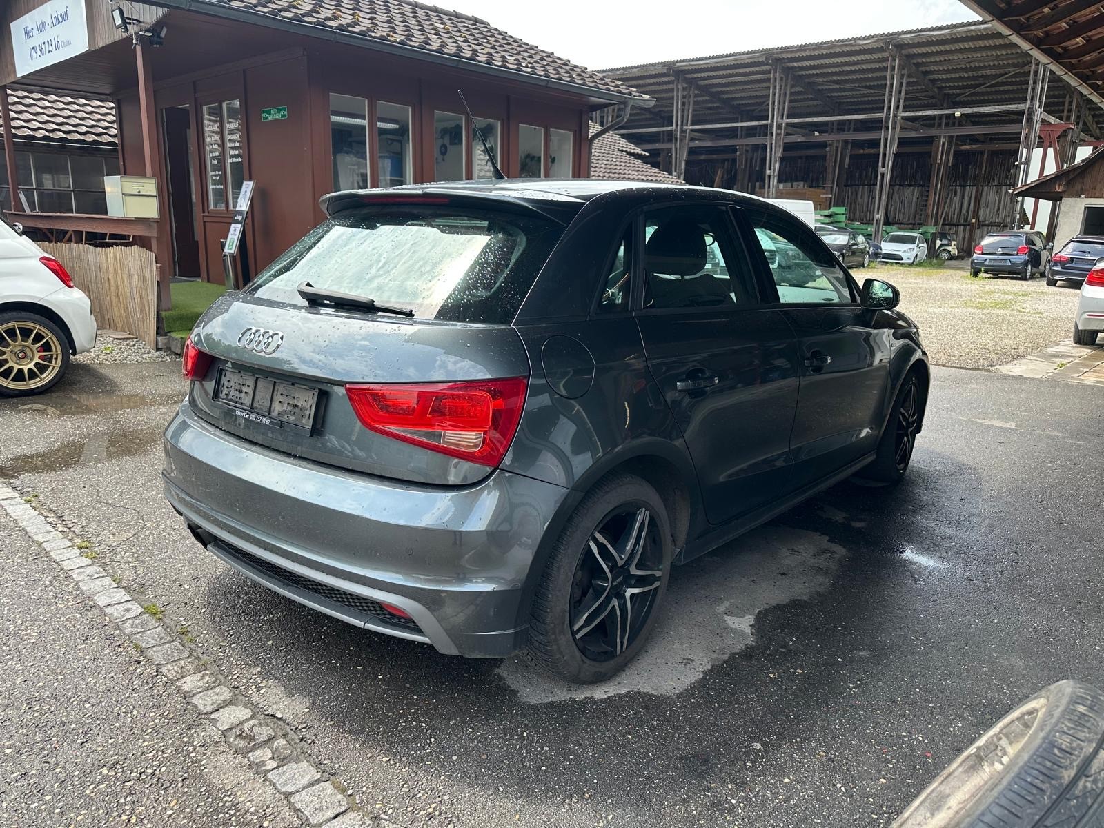 AUDI A1 Sportback Sport 1.4 TFSI Ambition S-tronic-showroom-element-2