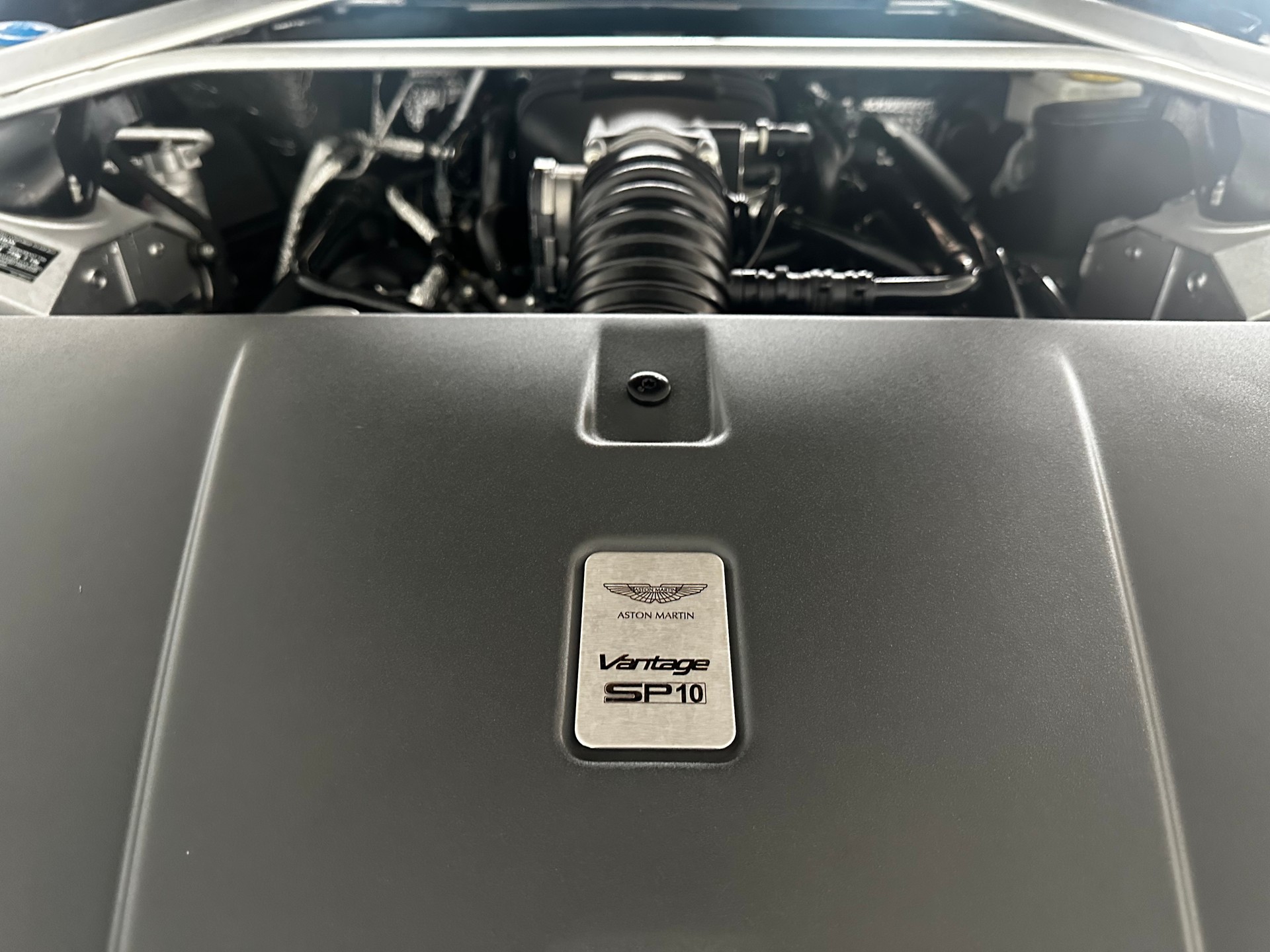 ASTON MARTIN V8 Vantage SP10 4.7 S-showroom-element-2
