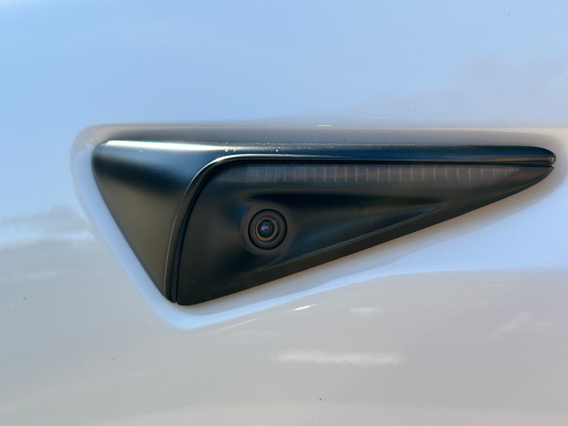 TESLA Model 3 Long Range Dual Motor AWD-image-7