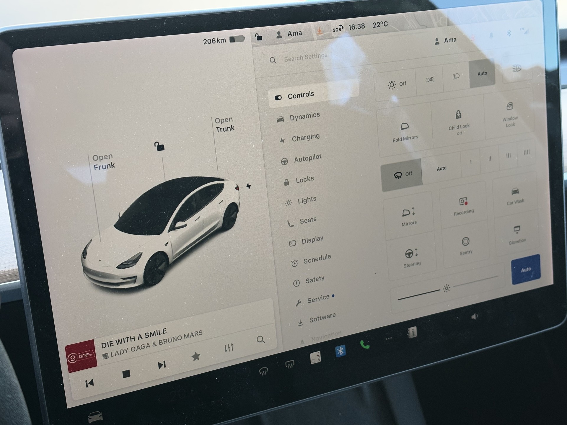 TESLA Model 3 Long Range Dual Motor AWD-image-12