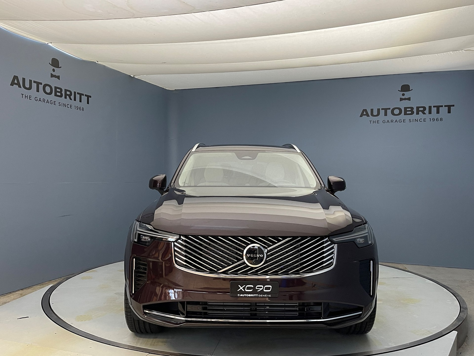 VOLVO XC90 2.0 T8 TE Ultra Bright eAWD-showroom-element-1