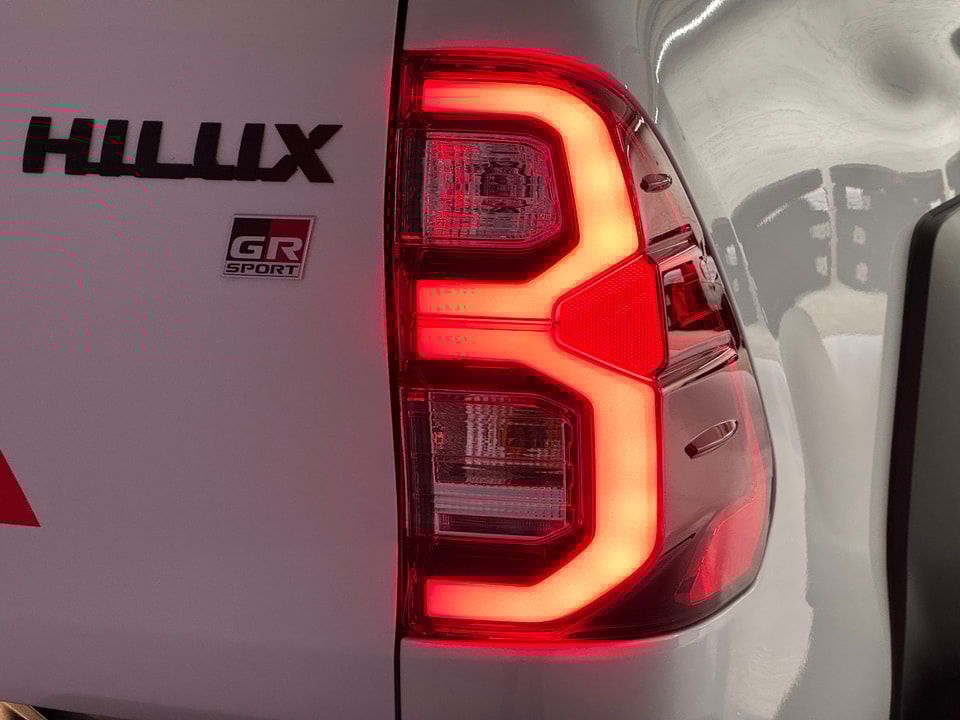 Hilux Double Cab 2.8 D 230 GR Sport II 4x4